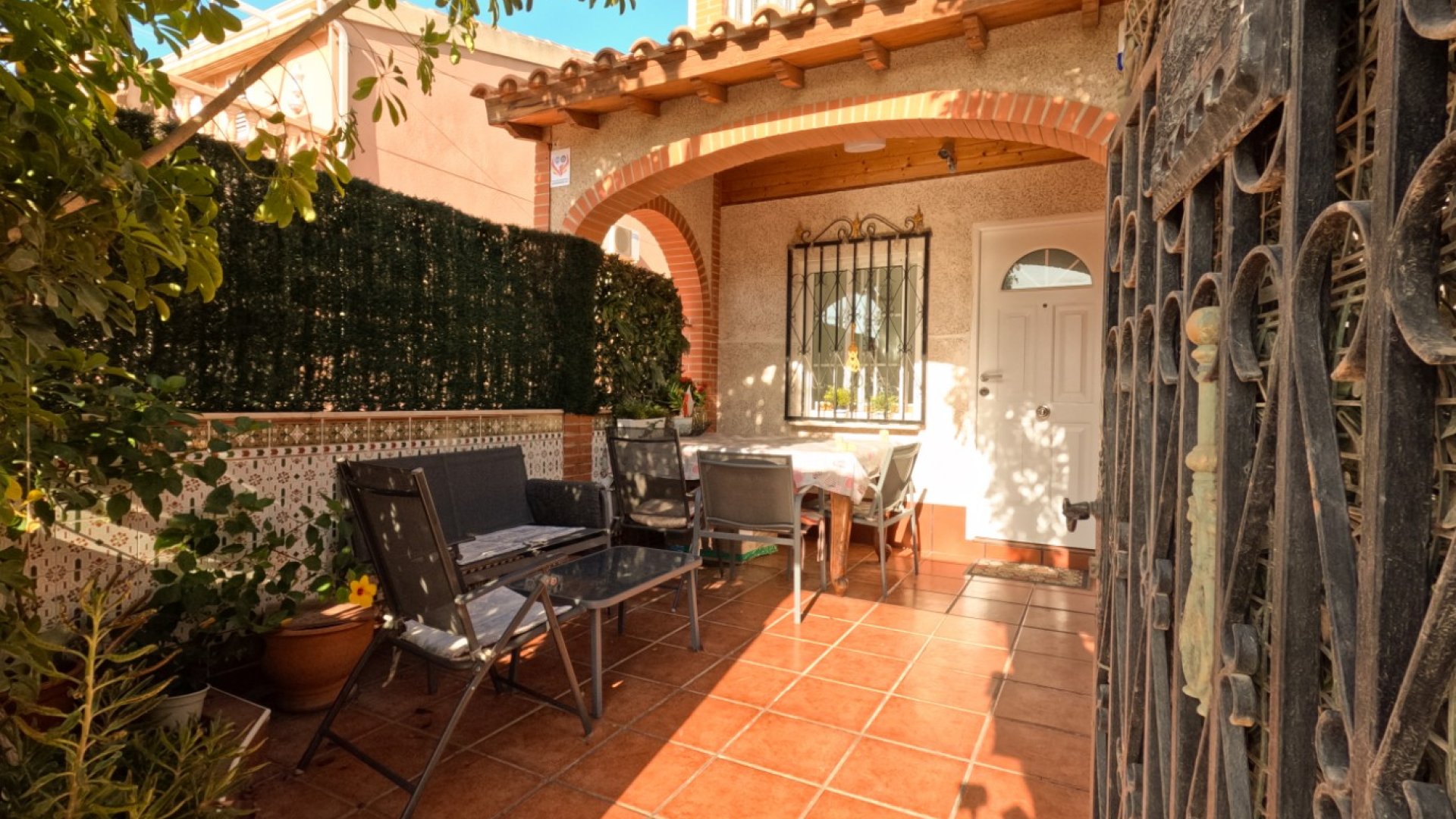 Revente - Terraced house / Townhouse -
Torrevieja - El Acequión - Los Náufragos