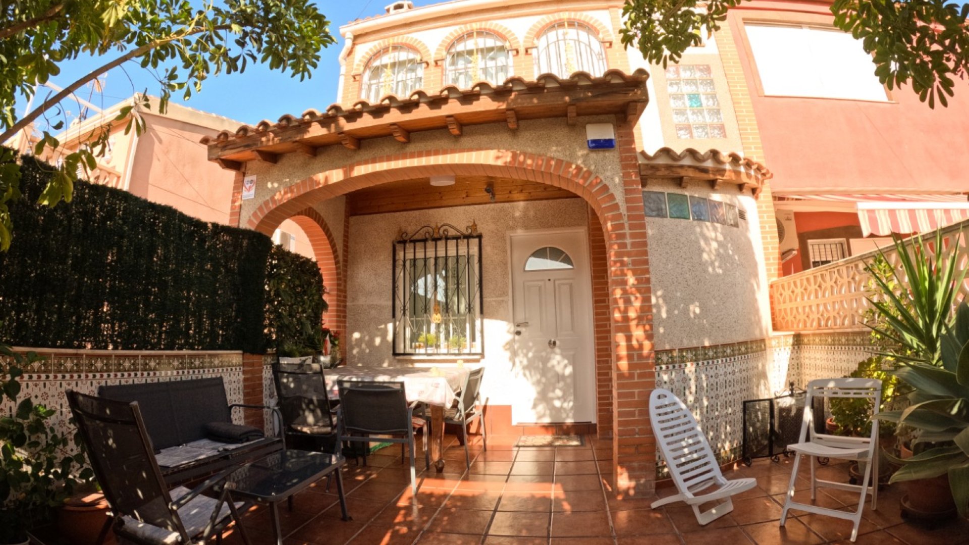 Revente - Terraced house / Townhouse -
Torrevieja - El Acequión - Los Náufragos