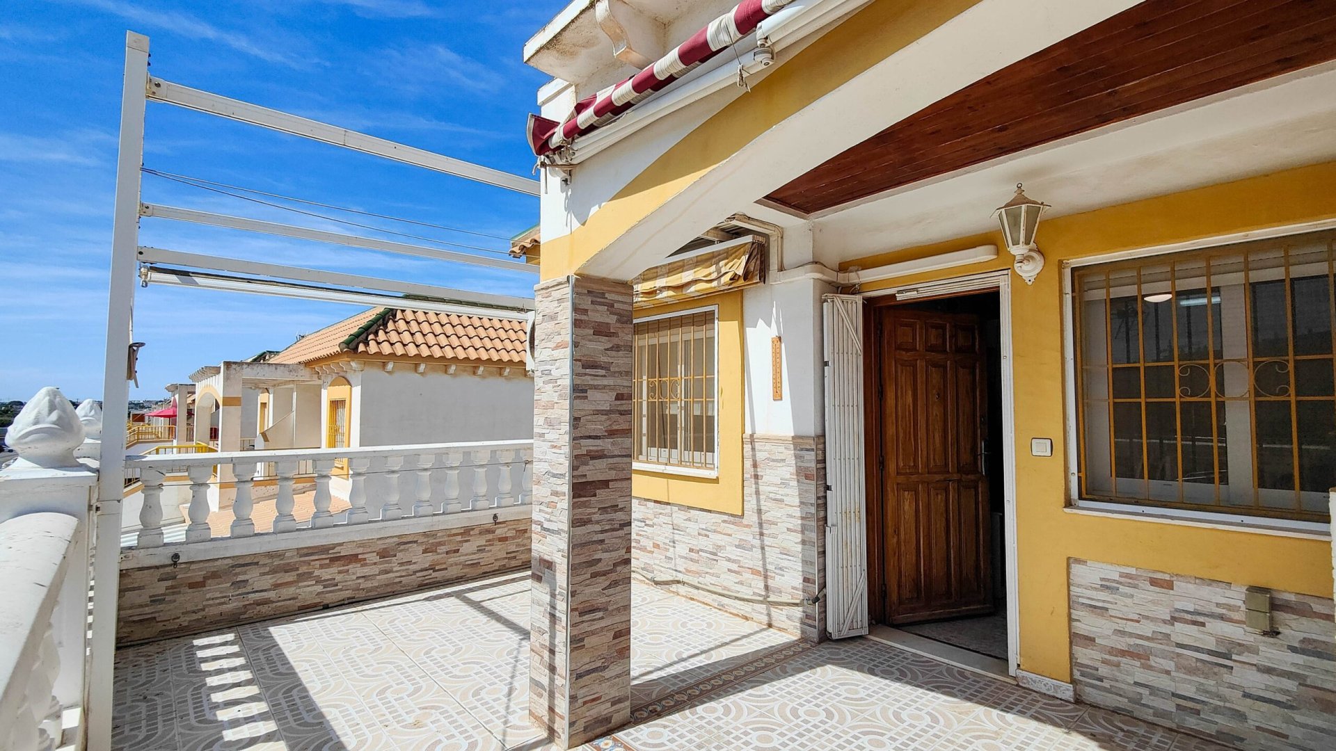 Revente - Top floor bungalow -
Torrevieja - La Siesta - El Chaparral - San Luis