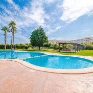 Revente - Top floor bungalow -
Torrevieja - La Siesta