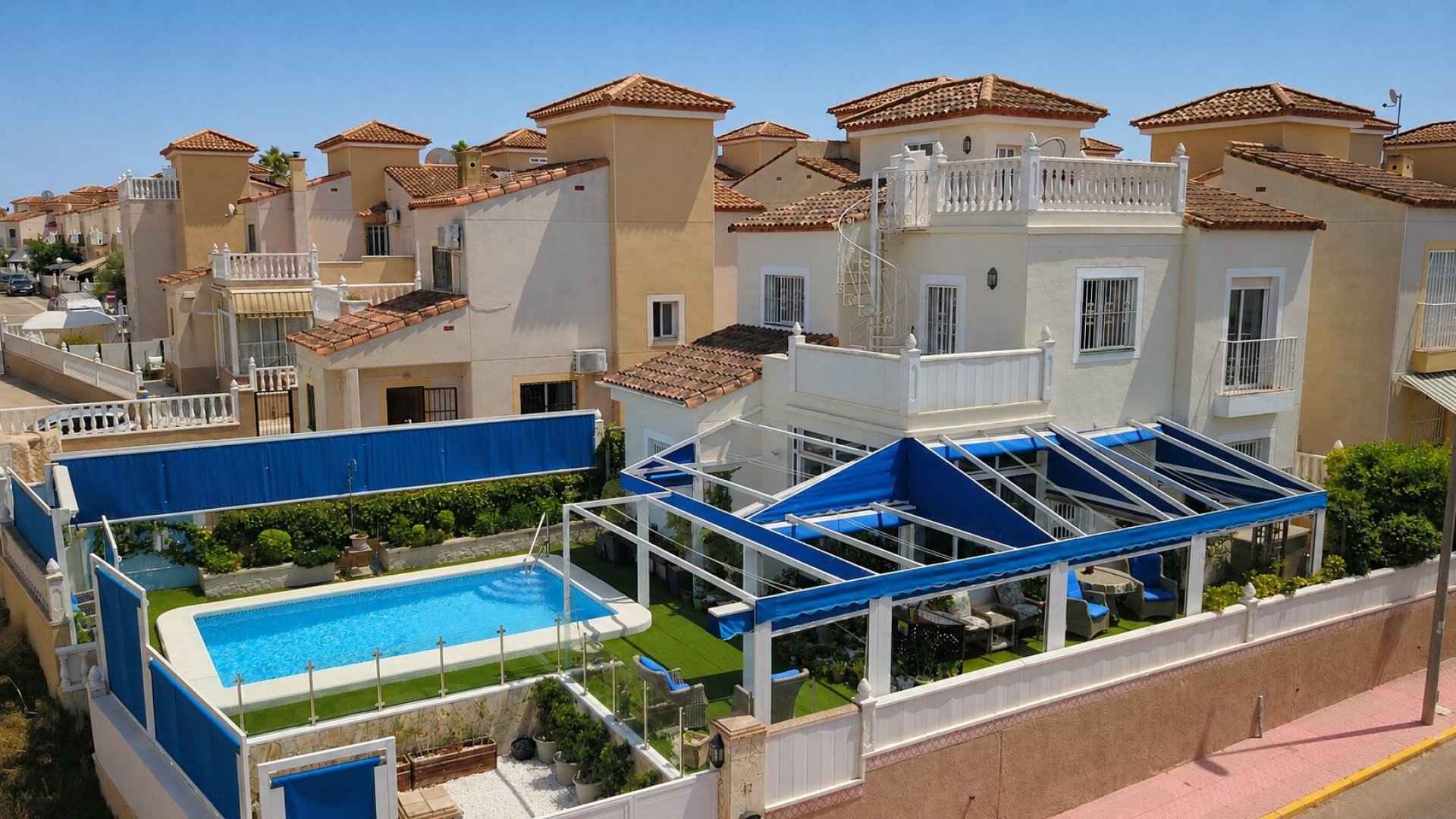 Revente - Villa -
Algorfa - Montebello