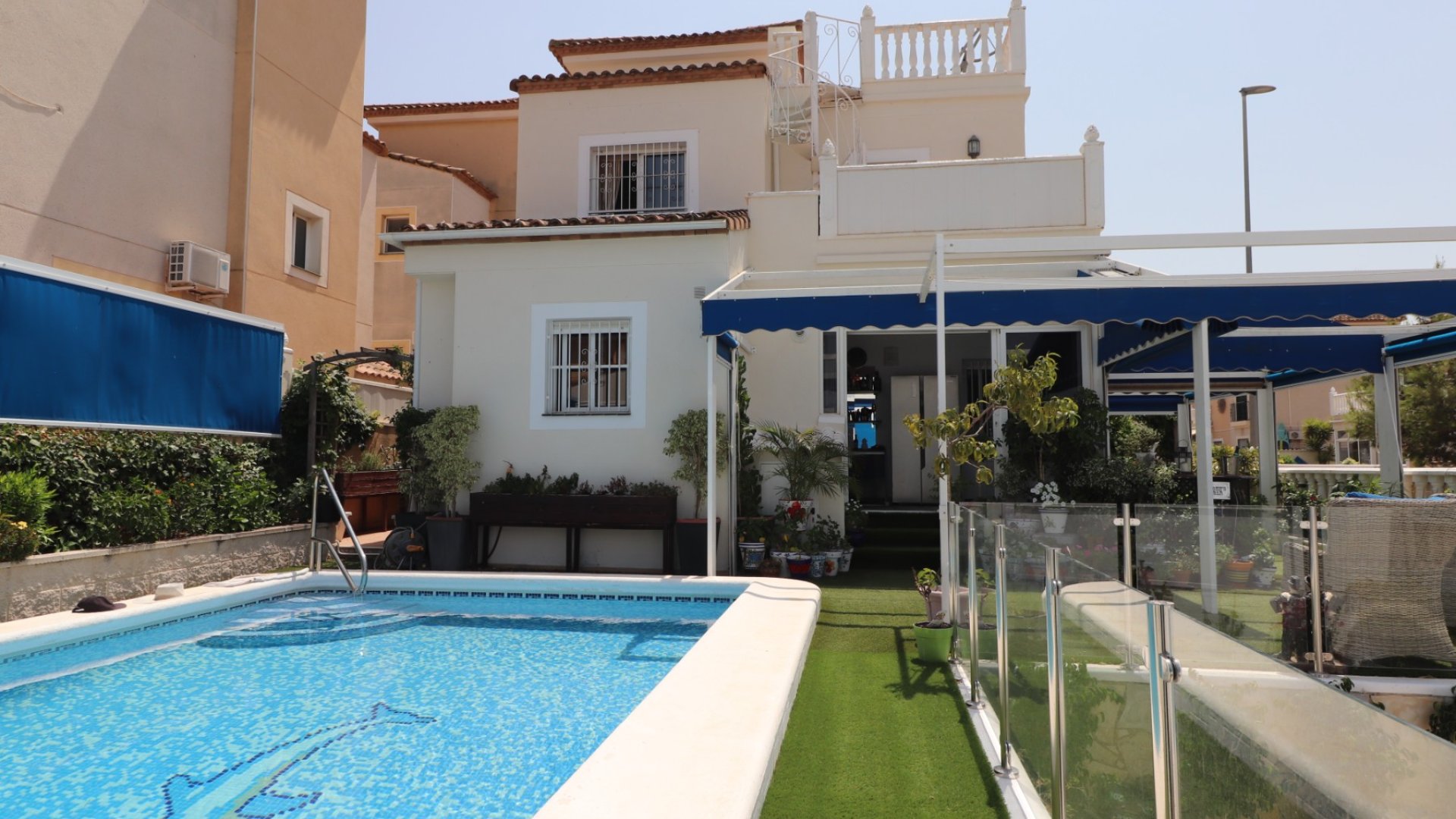 Revente - Villa -
Algorfa - Montebello