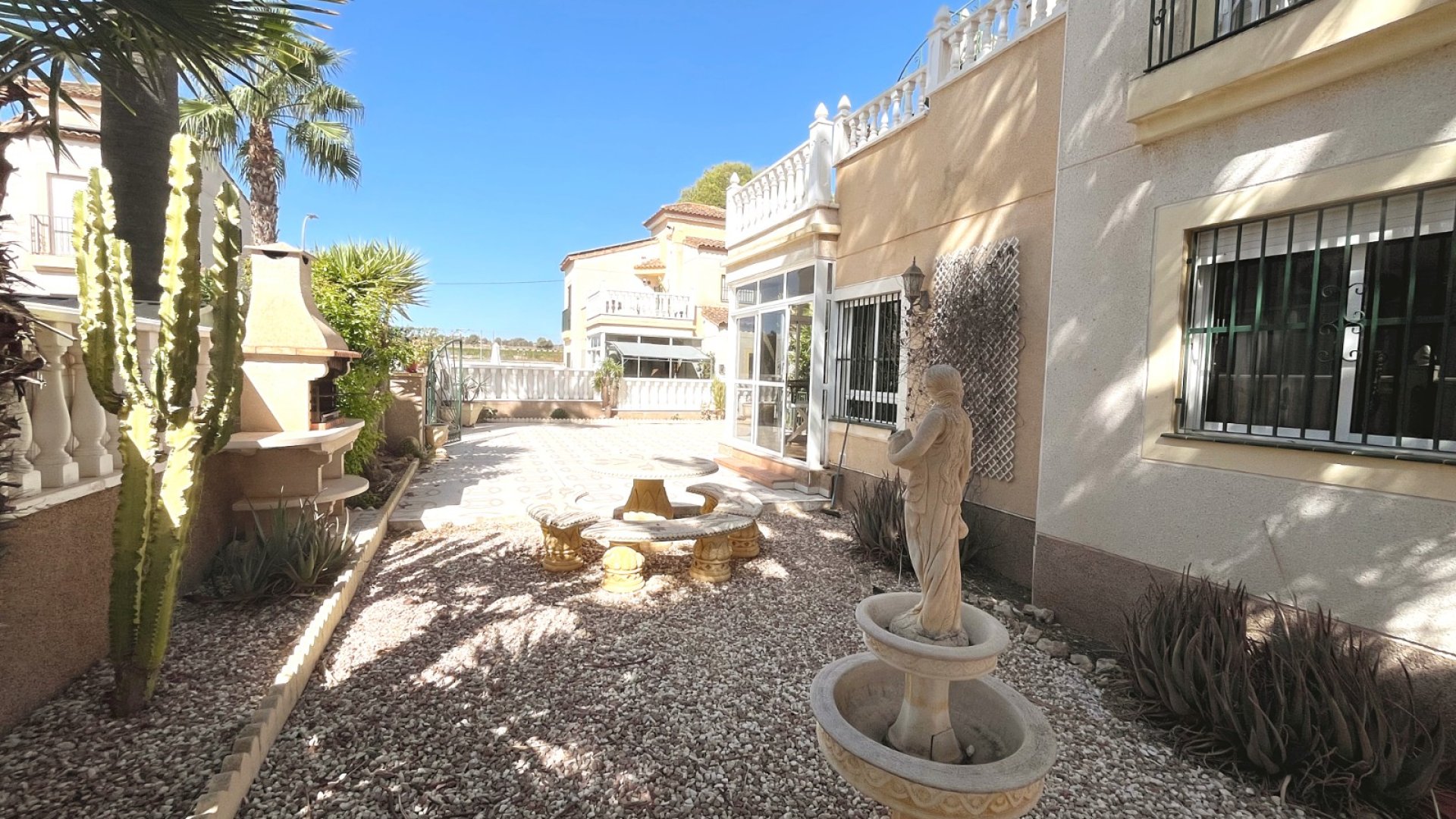 Revente - Villa -
Algorfa - Montebello