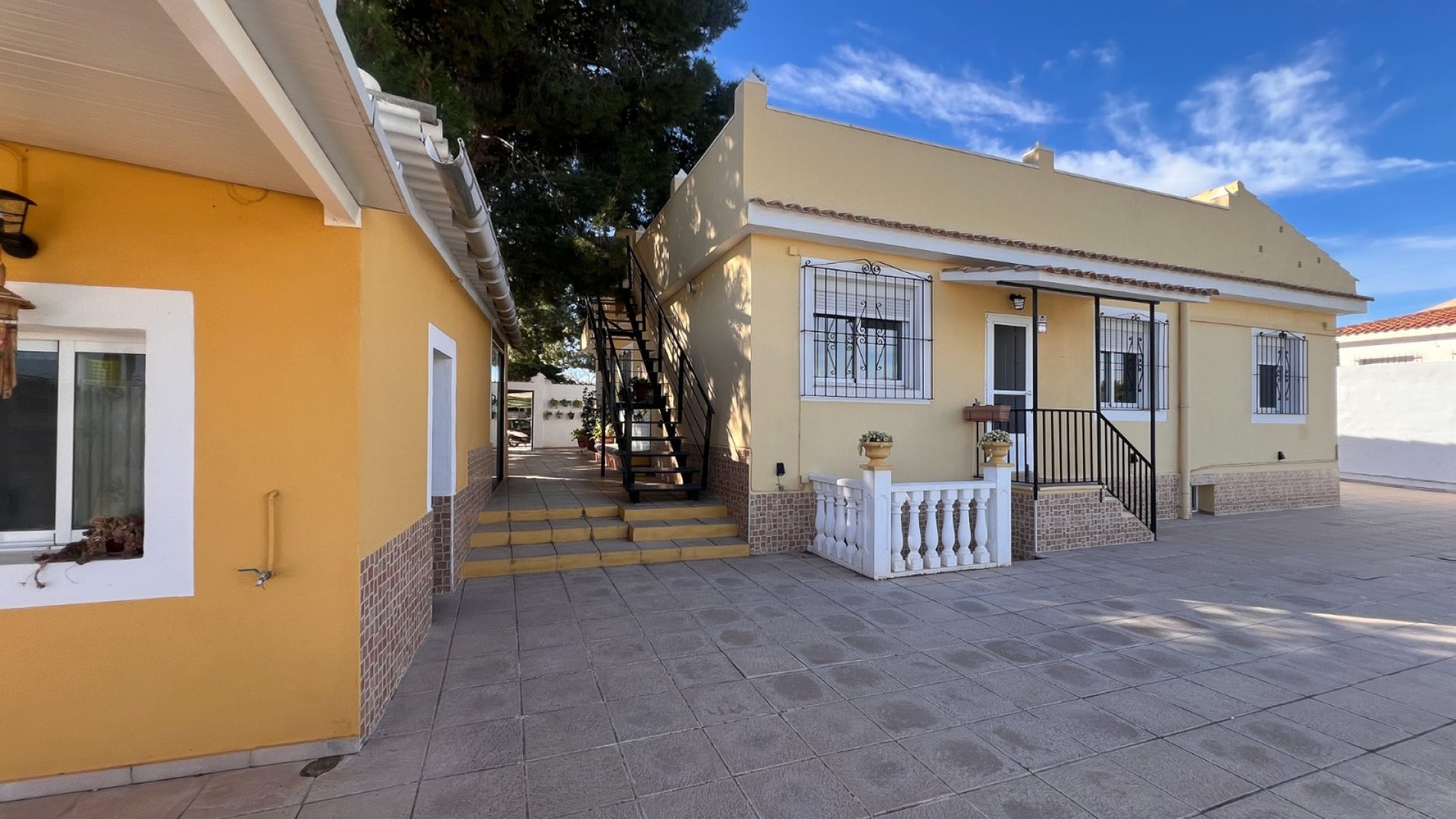 Revente - Villa -
Alicante - Moralet - Cañada del Fenollar