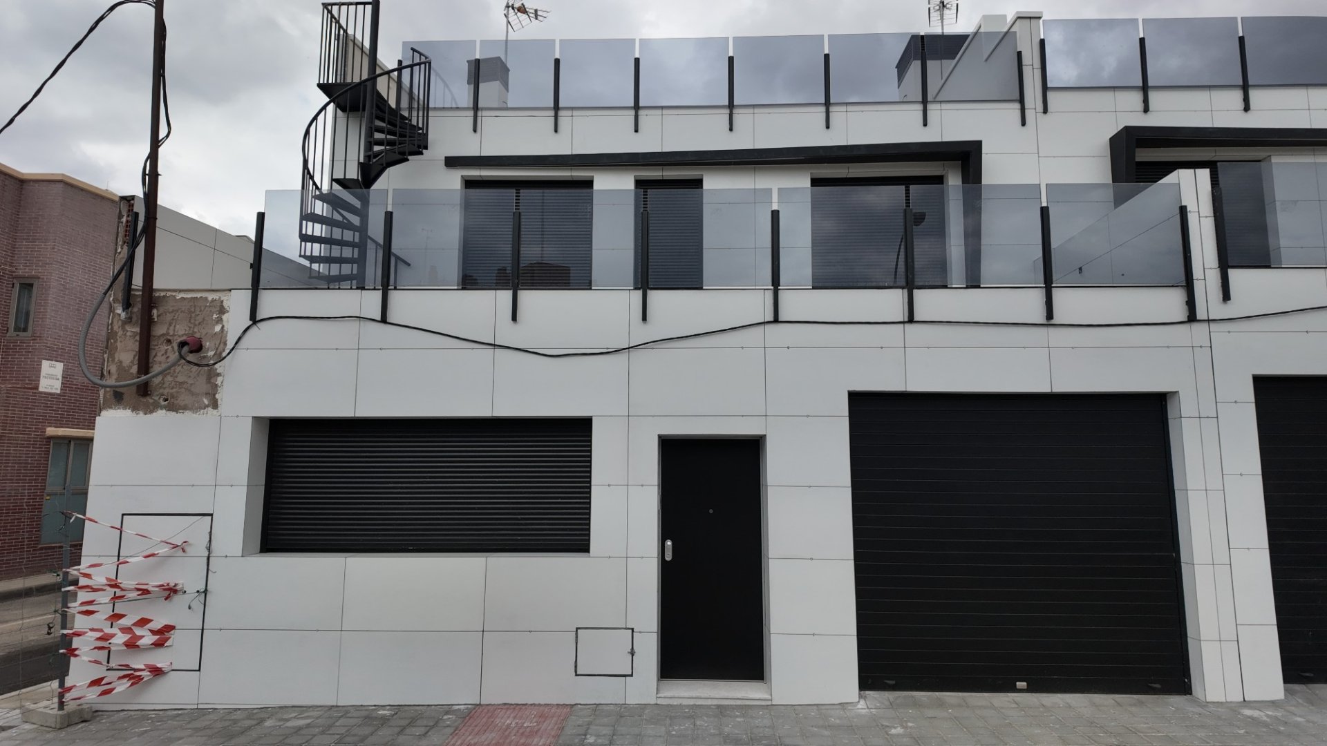 Revente - Villa -
Alicante - Vistahermosa