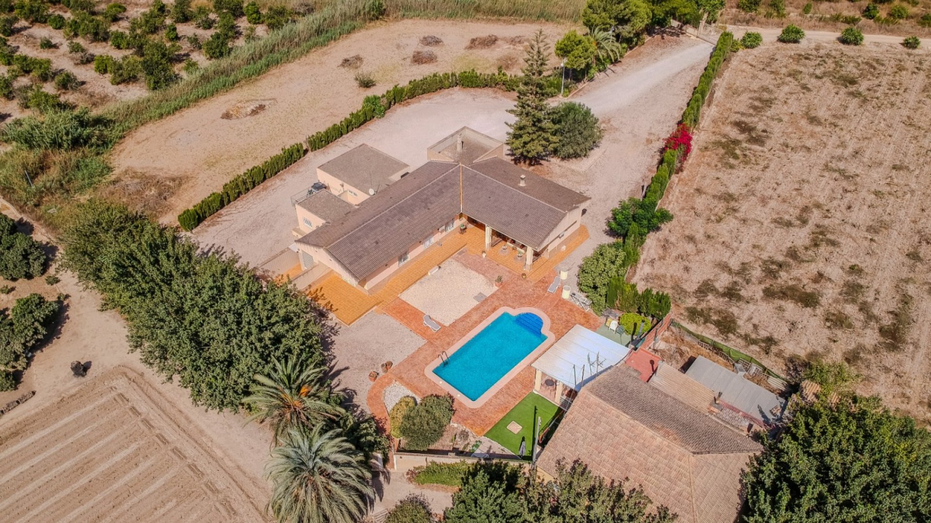 Revente - Villa -
Almoradí