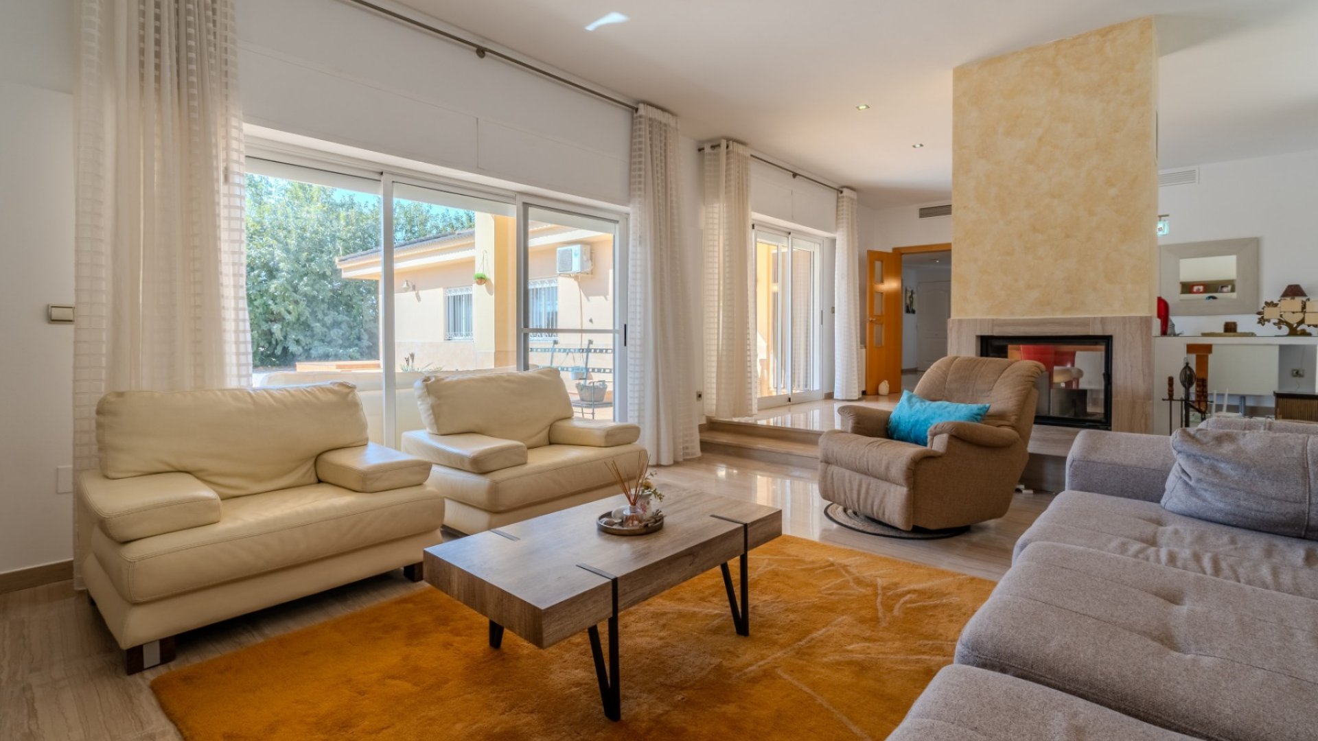 Revente - Villa -
Almoradí