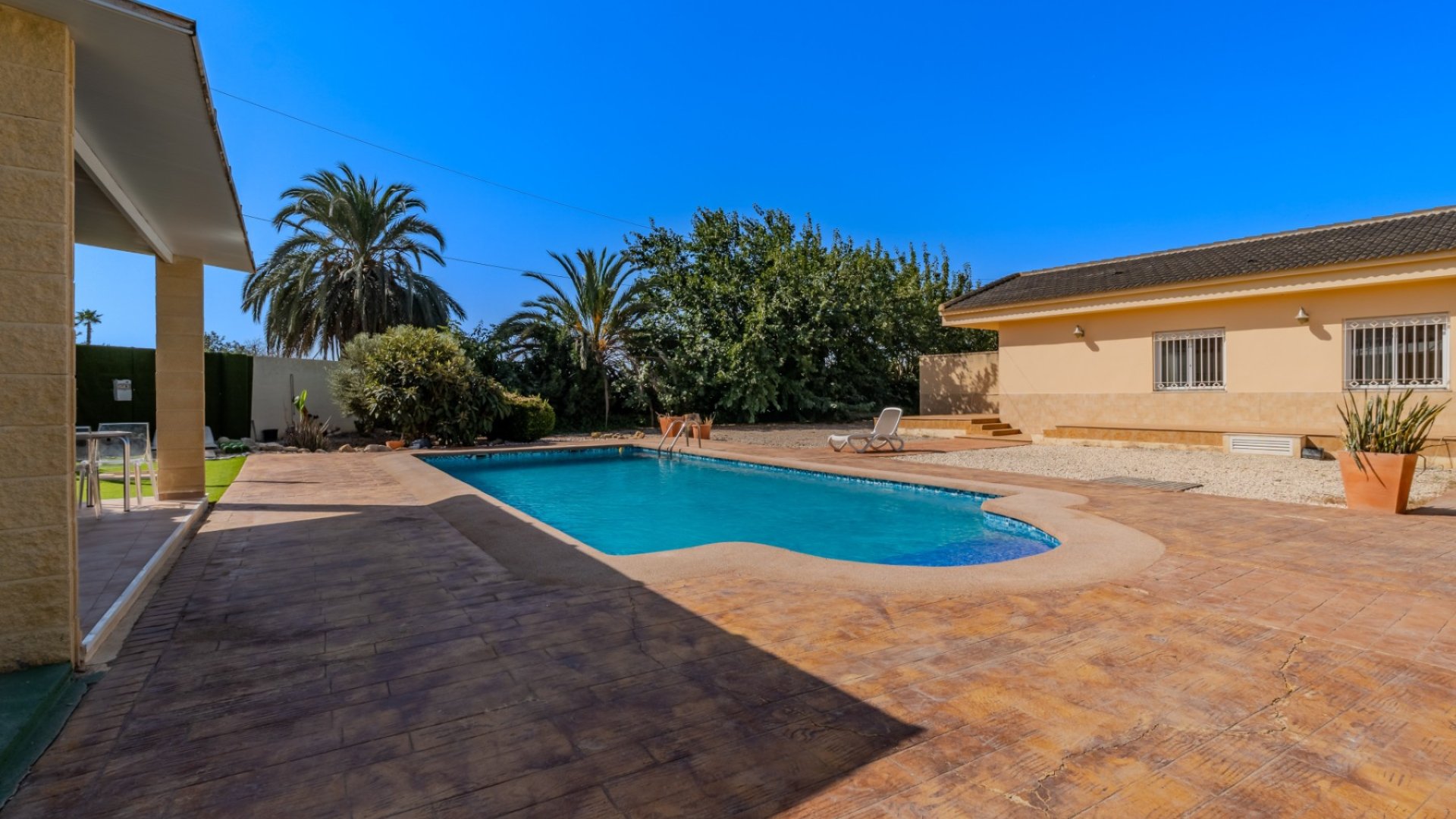 Revente - Villa -
Almoradí