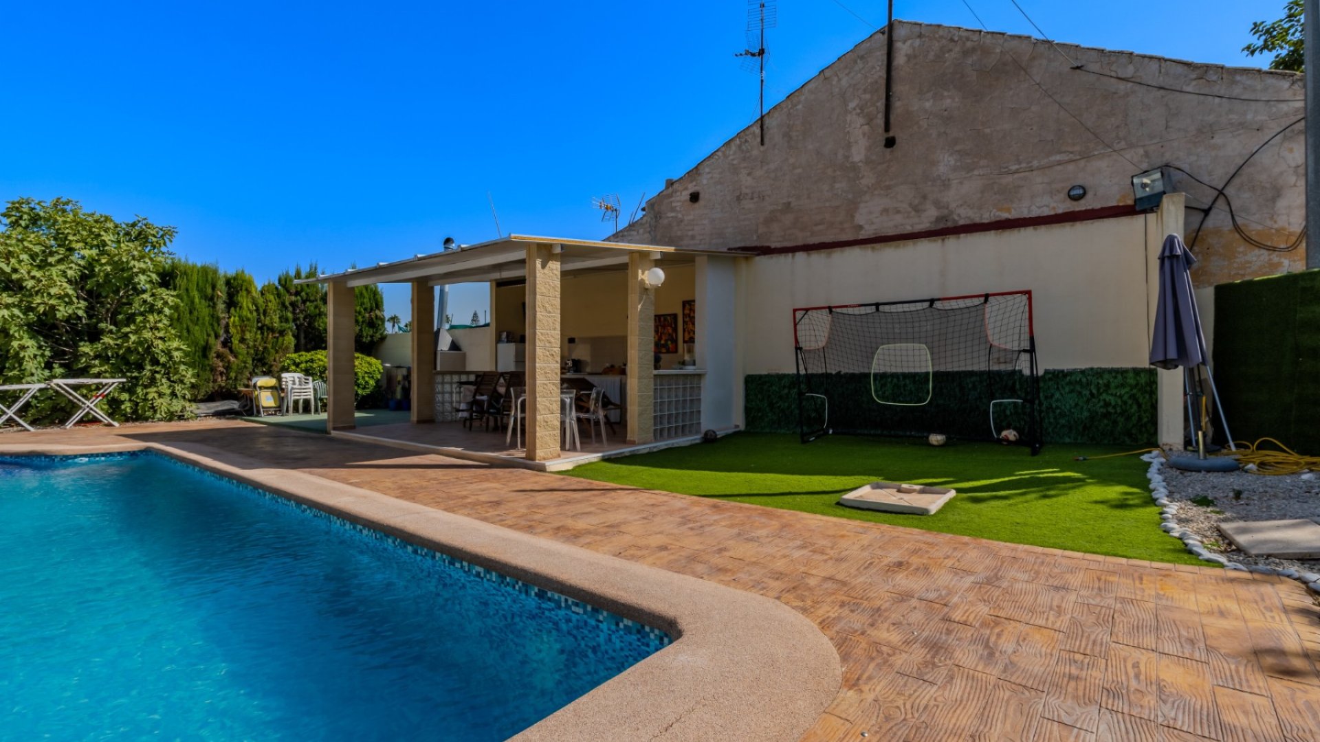 Revente - Villa -
Almoradí