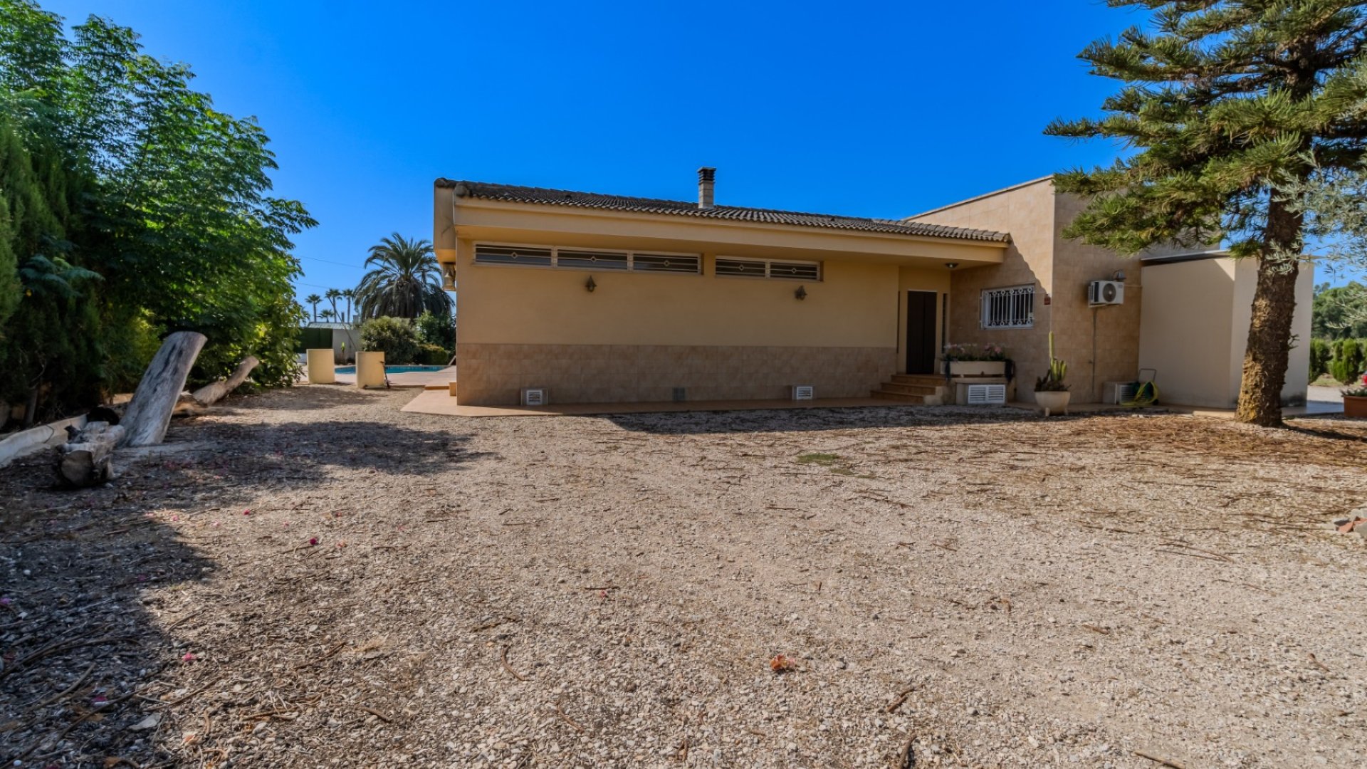 Revente - Villa -
Almoradí