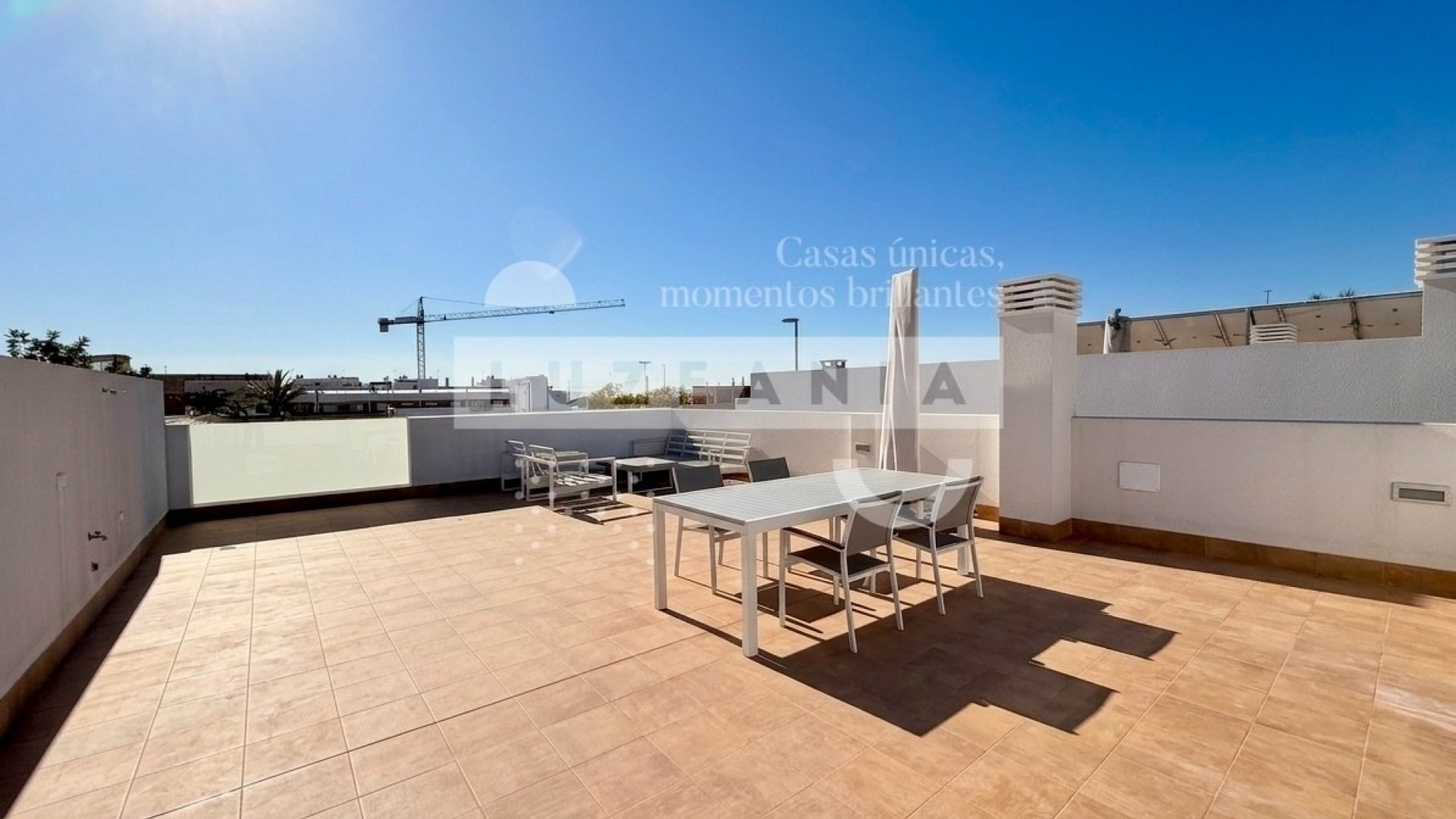 Revente - Villa -
Avileses