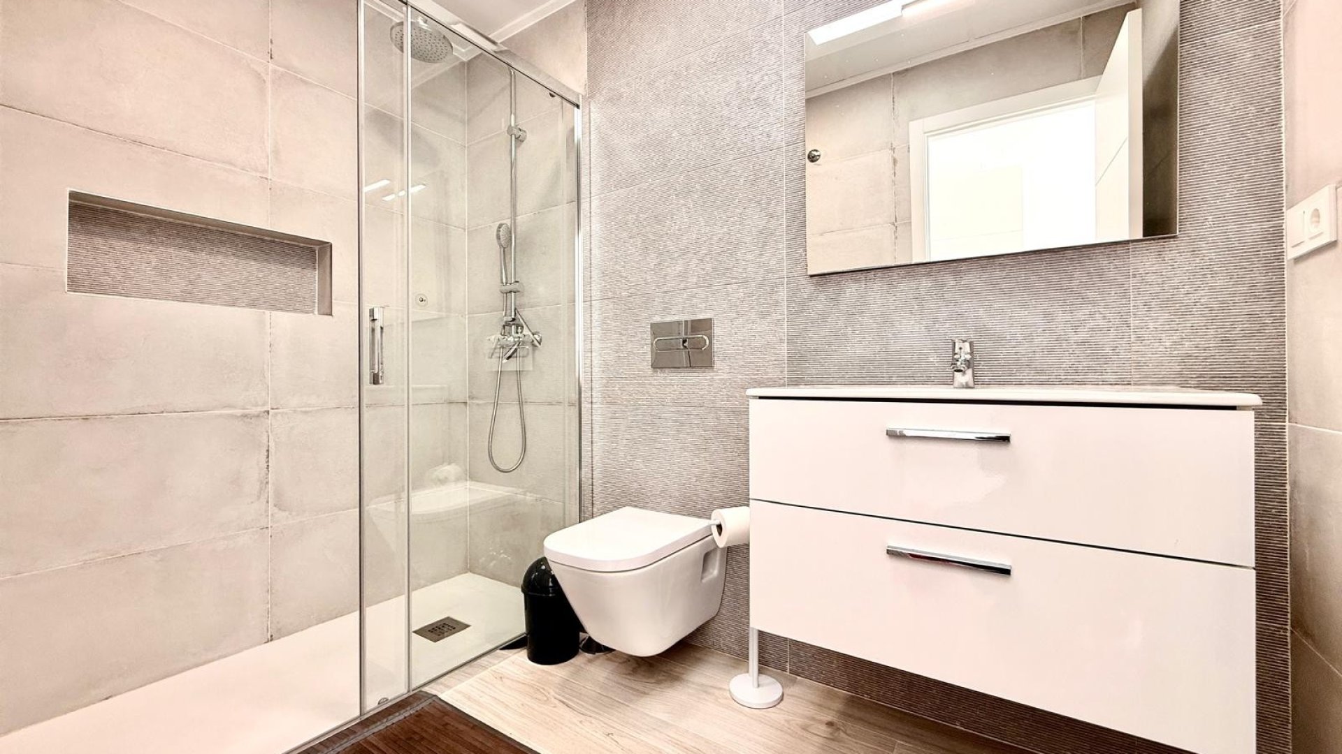 Revente - Villa -
Avileses