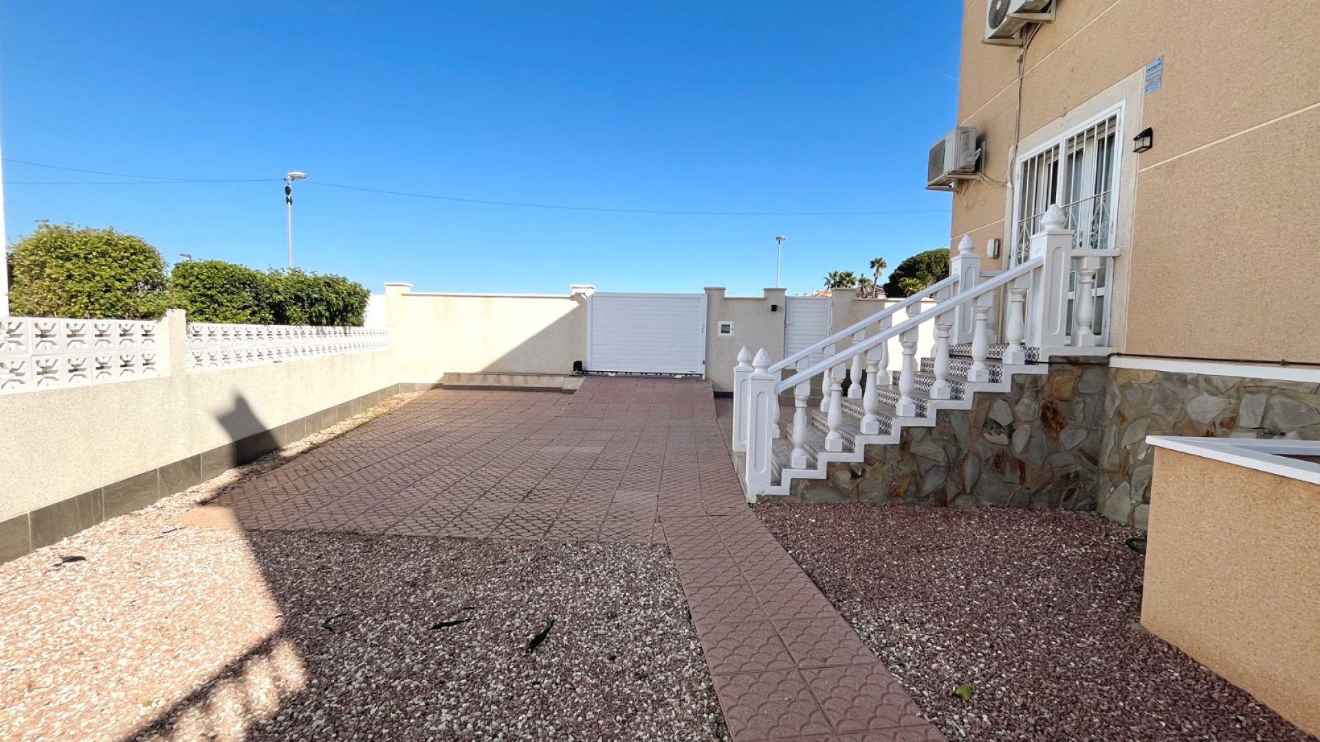 Revente - Villa -
Benijofar - Monte Azul