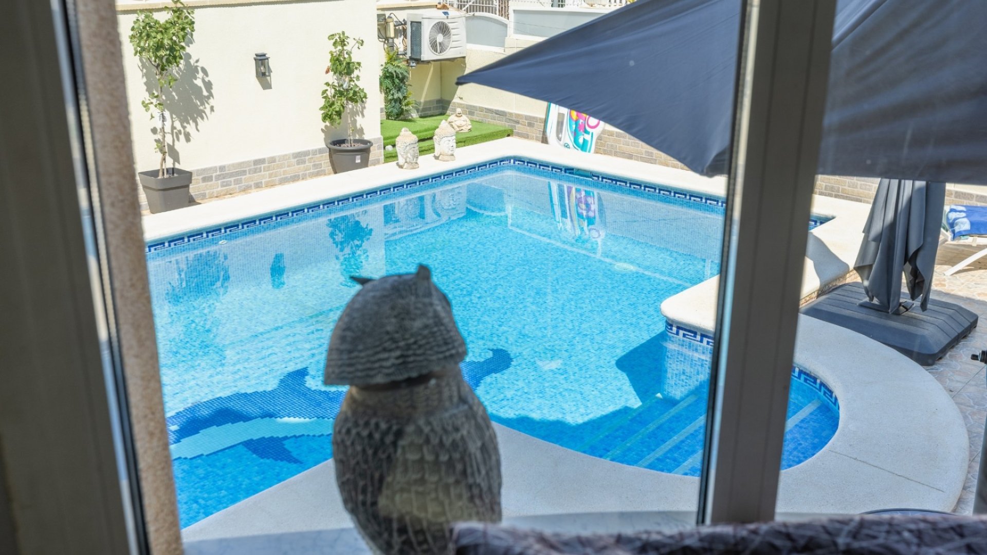 Revente - Villa -
Benijofar