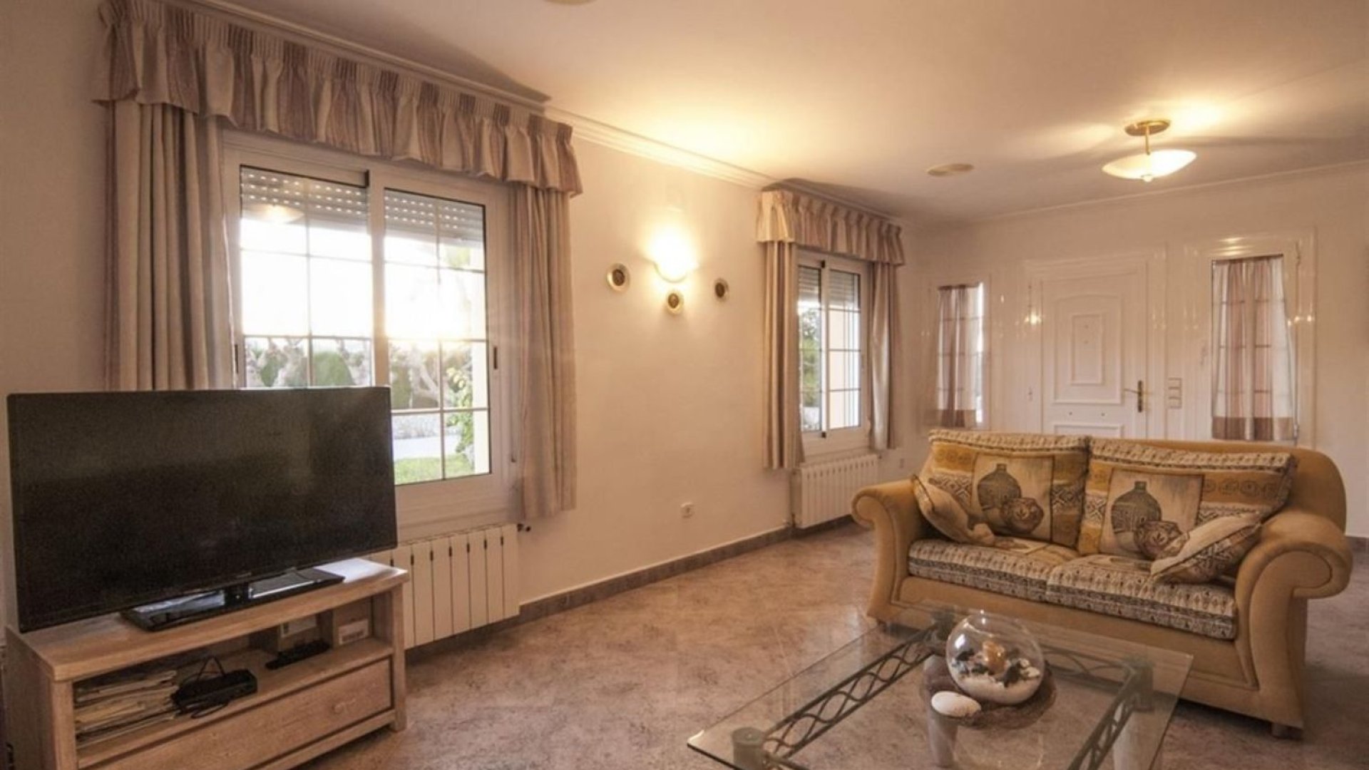 Revente - Villa -
Benissa