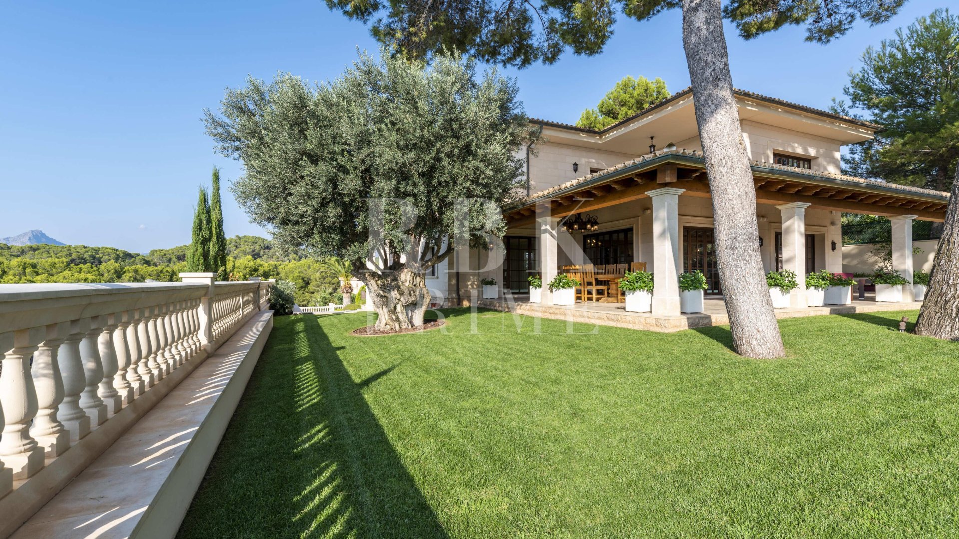 Revente - Villa -
Calvià - Peguera