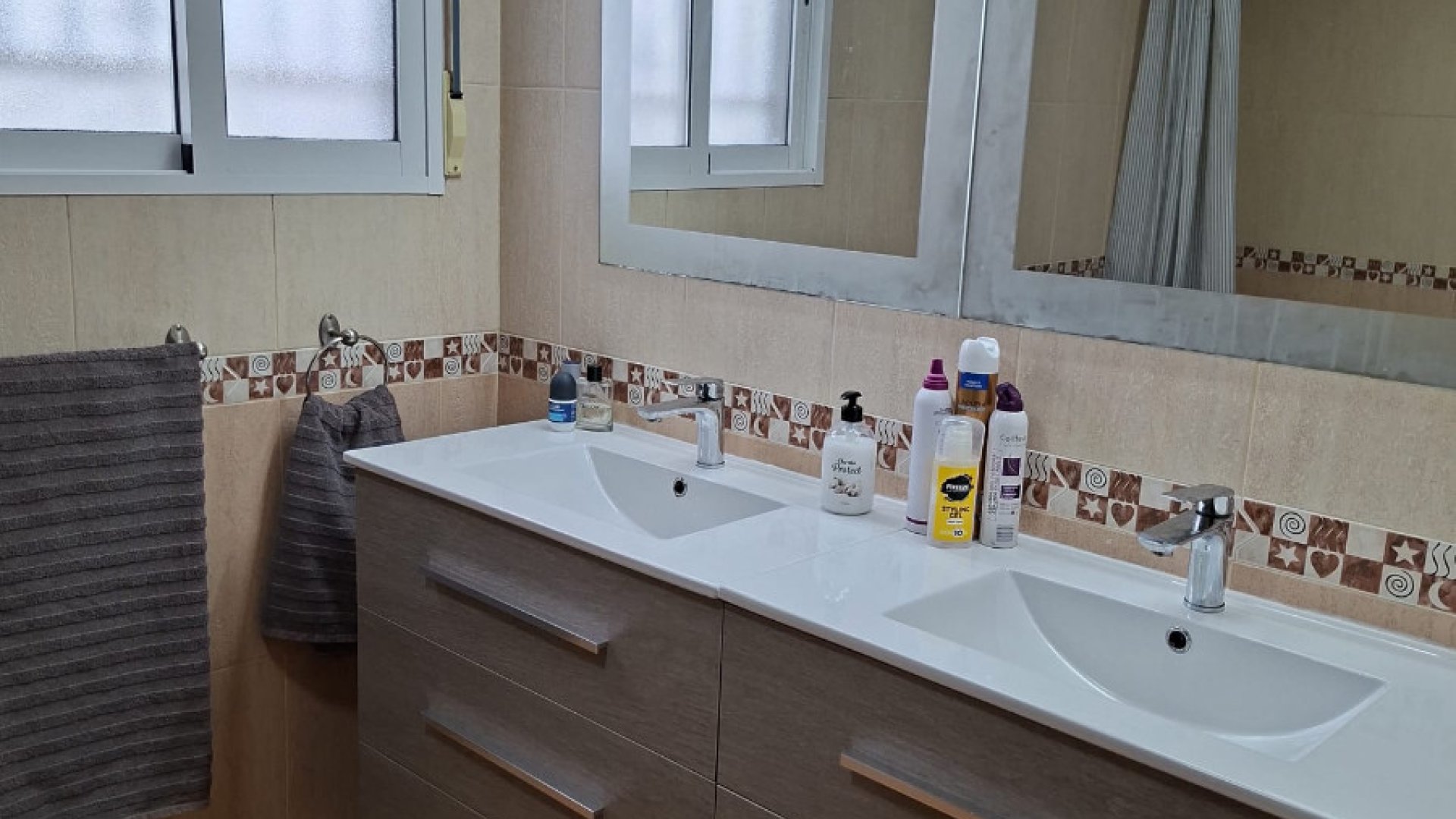 Revente - Villa -
Catral