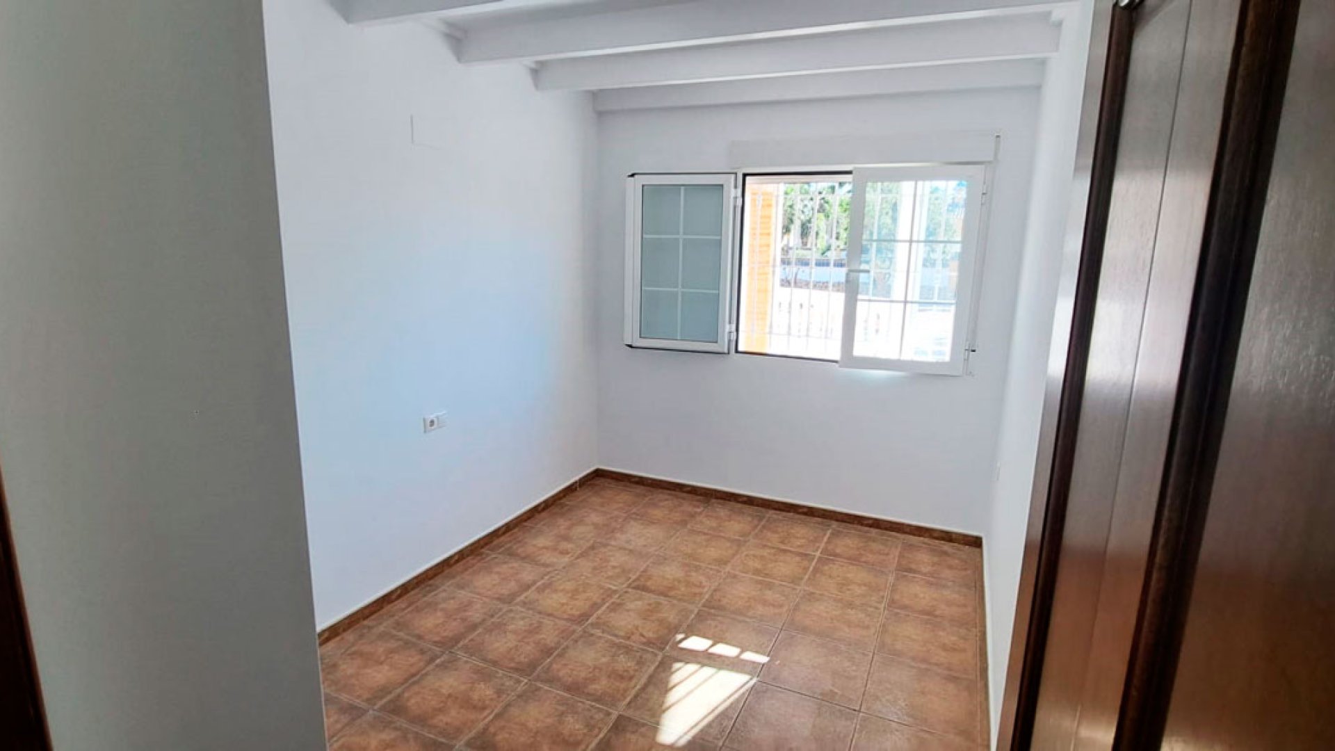 Revente - Villa -
Catral