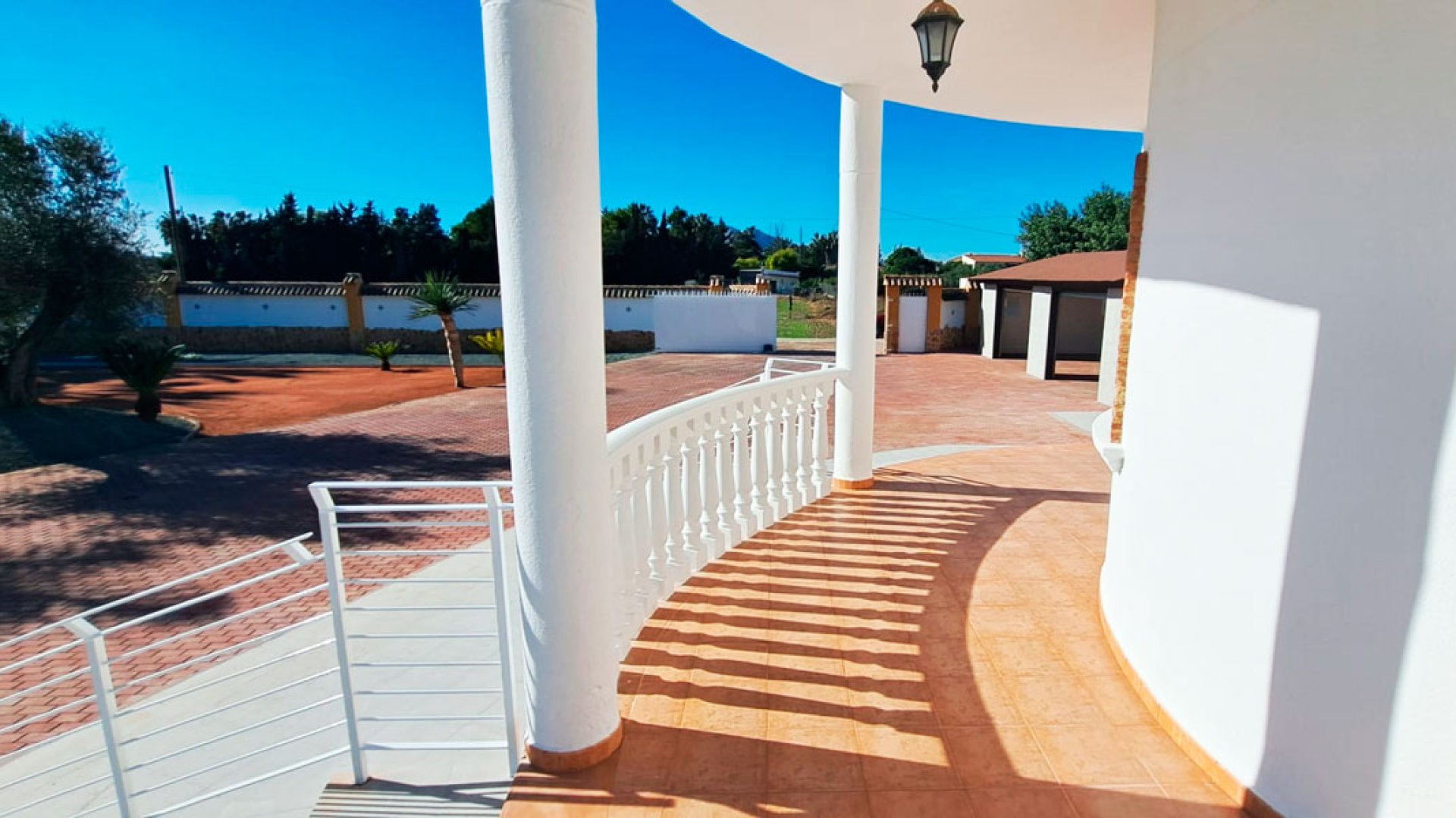 Revente - Villa -
Catral