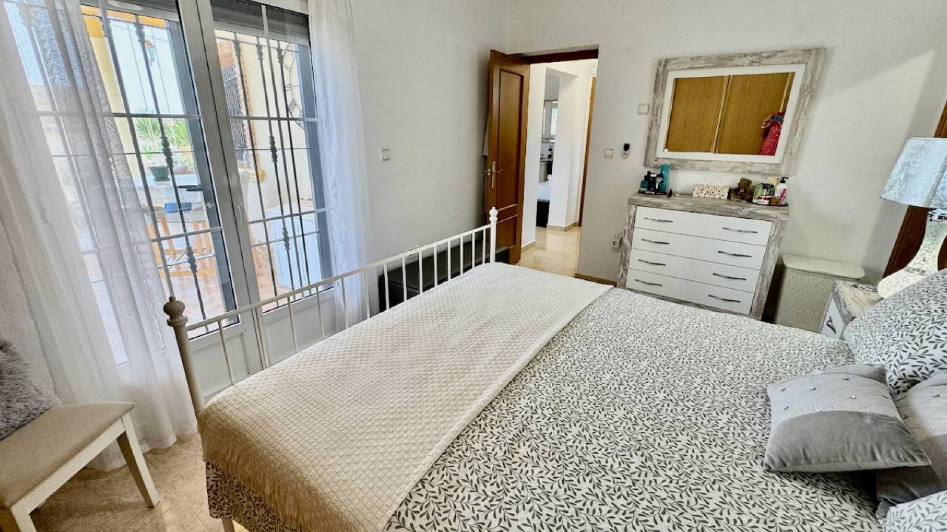 Revente - Villa -
Catral