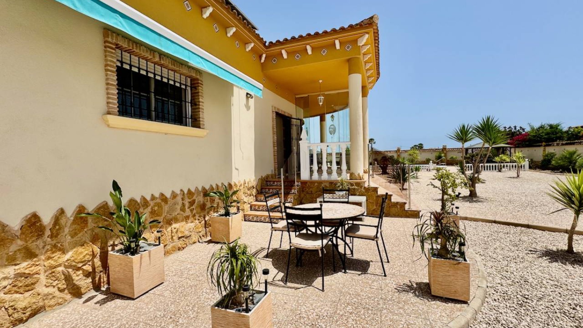 Revente - Villa -
Catral