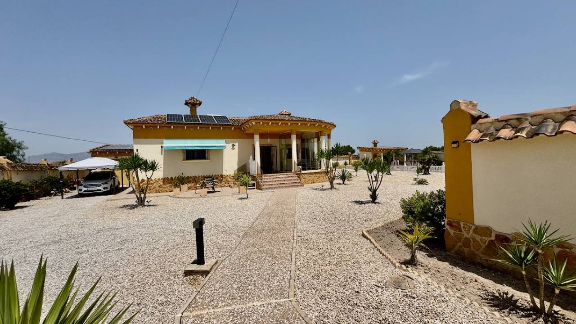 Revente - Villa -
Catral