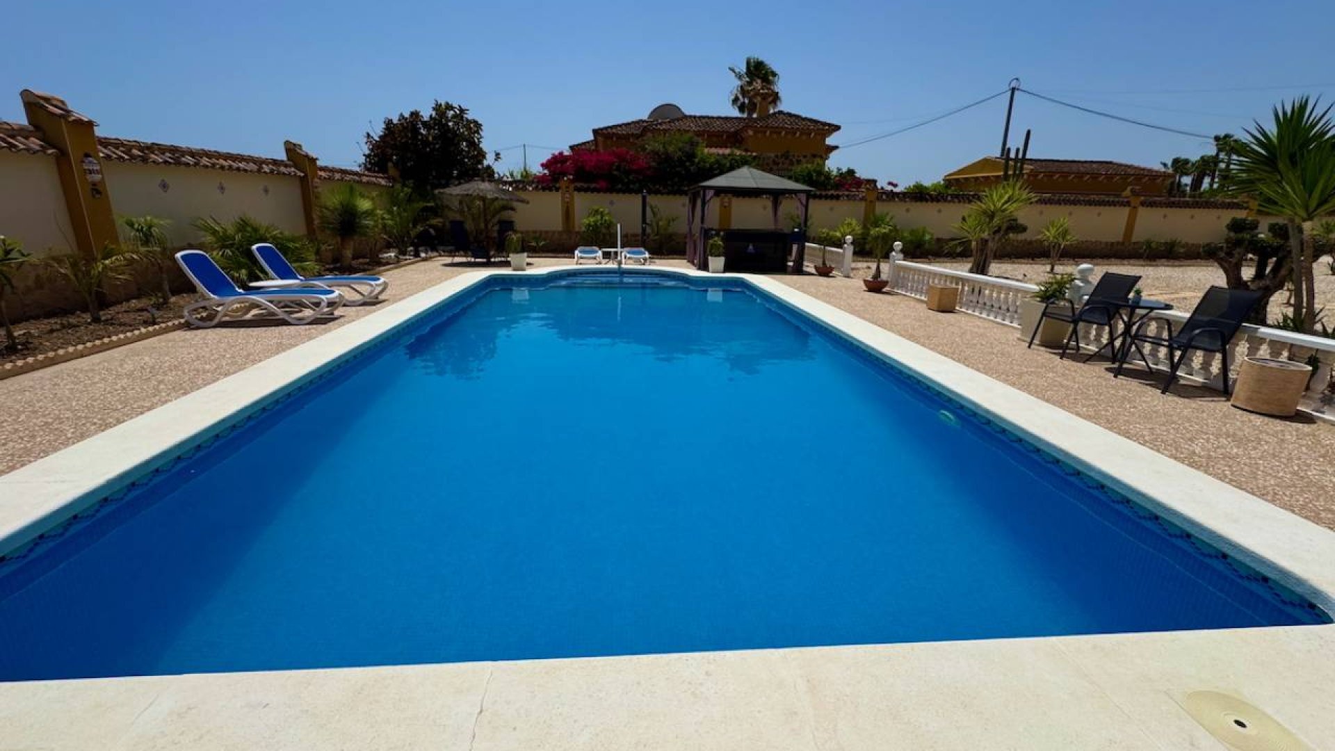 Revente - Villa -
Catral