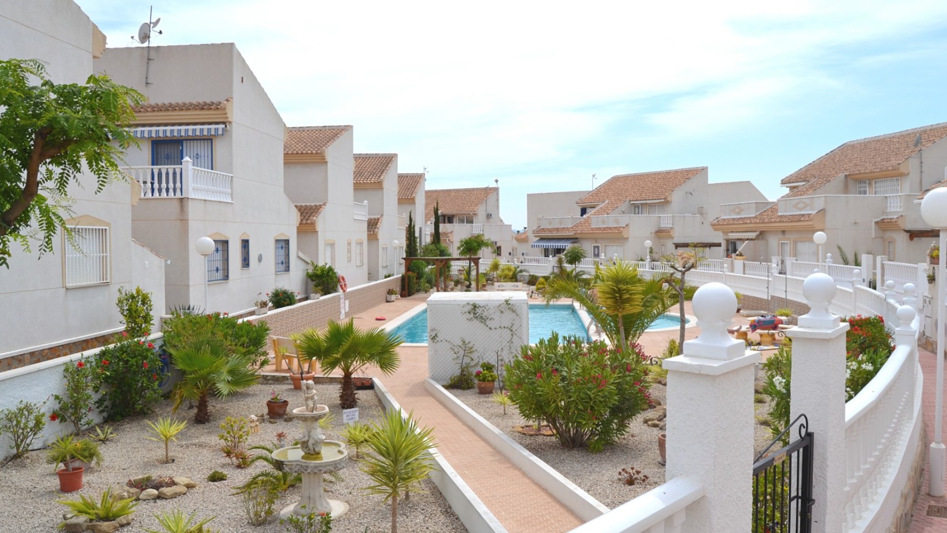 Revente - Villa -
Ciudad Quesada - Airstrip