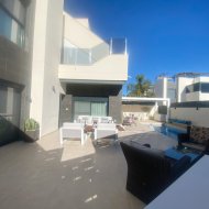 Revente - Villa -
Ciudad Quesada - Pueblo Bravo