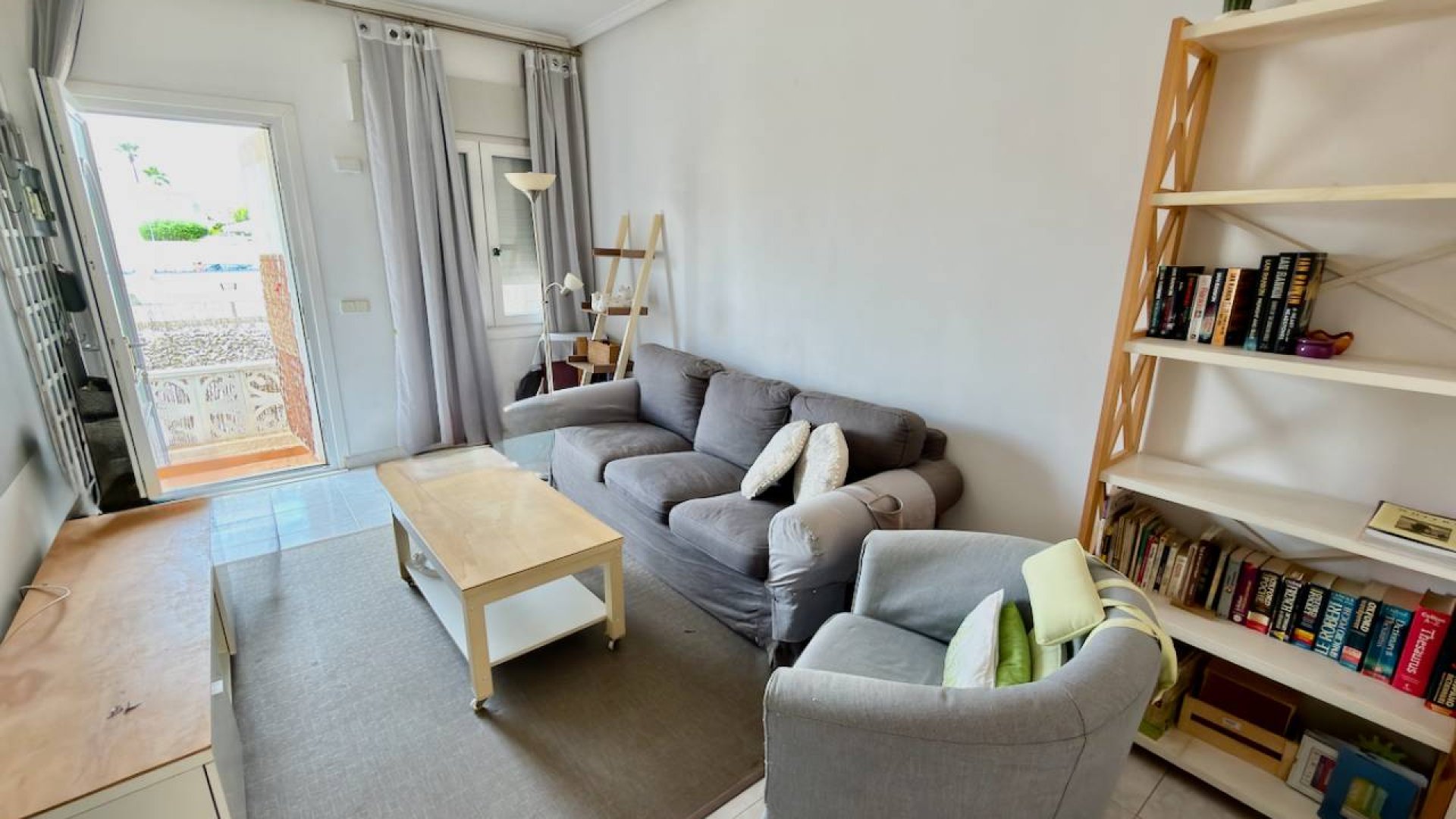 Revente - Villa -
Ciudad Quesada - Pueblo Bravo