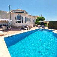 Revente - Villa -
Ciudad Quesada - Pueblo Bravo