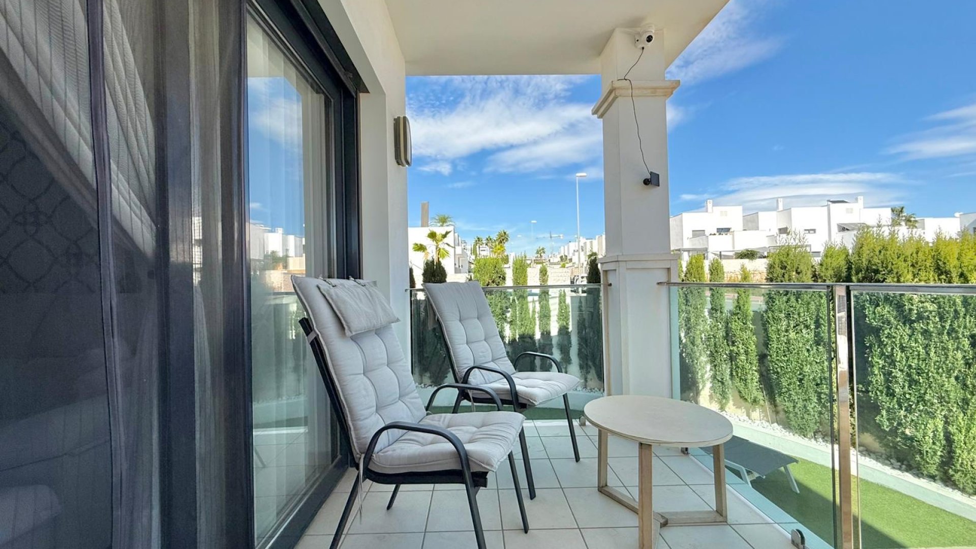 Revente - Villa -
Ciudad Quesada - Pueblo Bravo