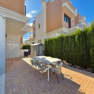 Revente - Villa -
Ciudad Quesada - Pueblo Bravo