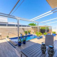 Revente - Villa -
Daya Nueva