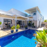 Revente - Villa -
Daya Nueva