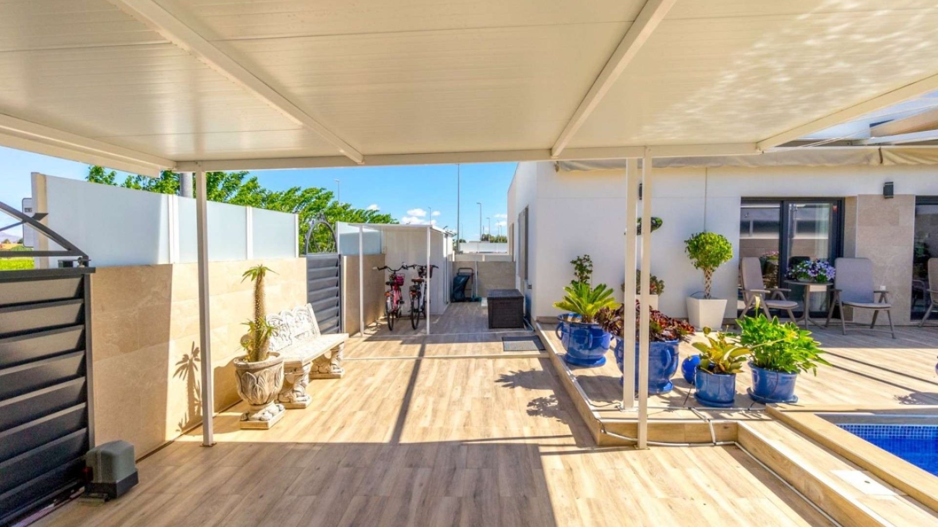Revente - Villa -
Daya Nueva