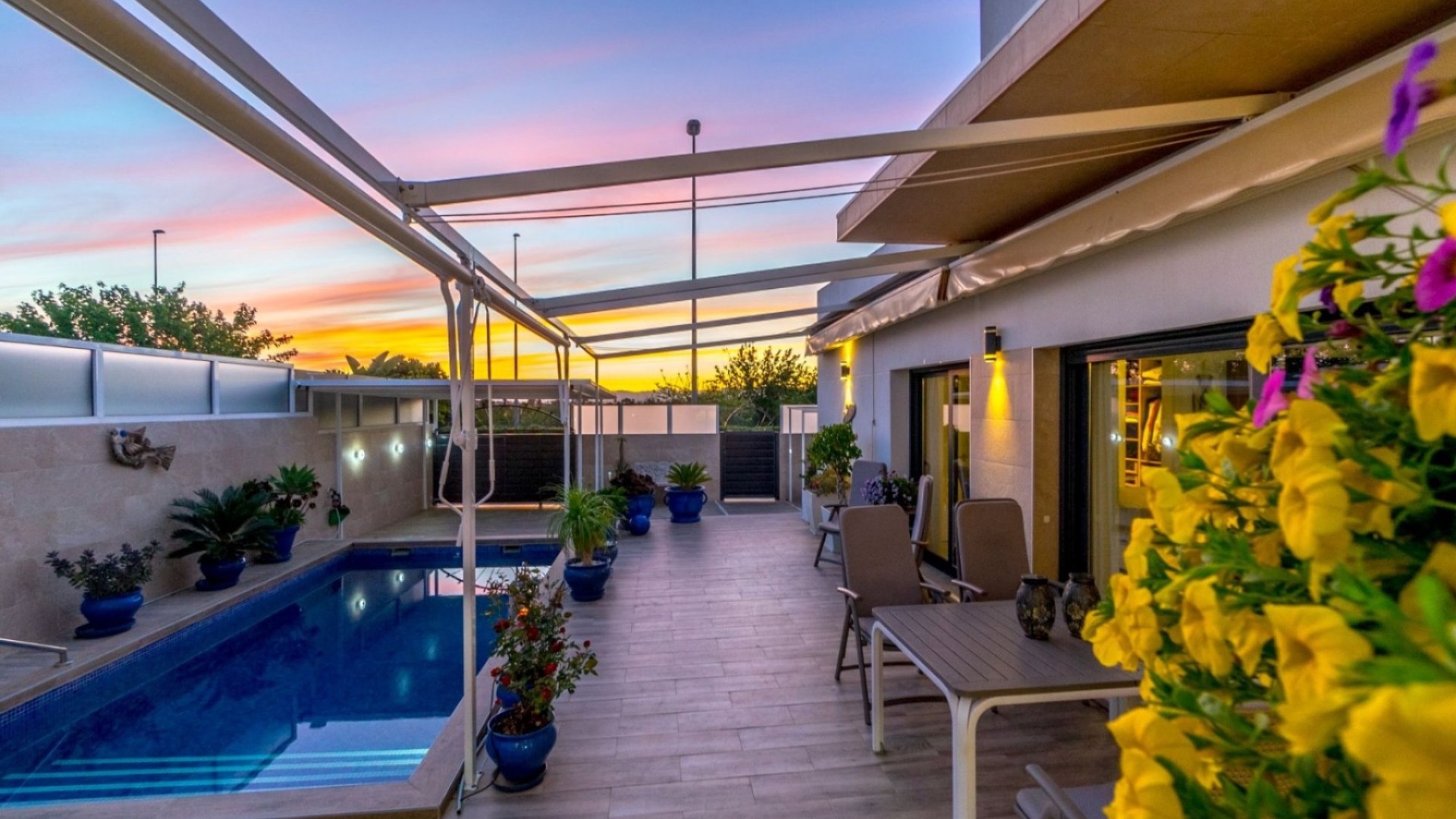 Revente - Villa -
Daya Nueva