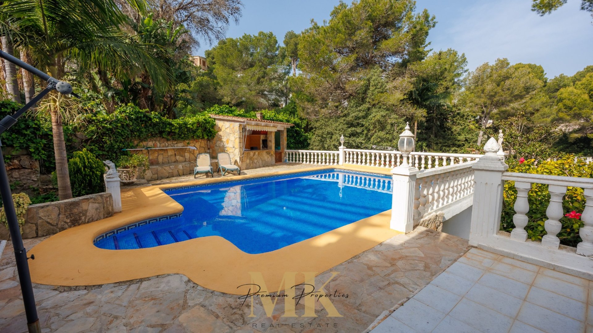 Revente - Villa -
Denia - Montgó