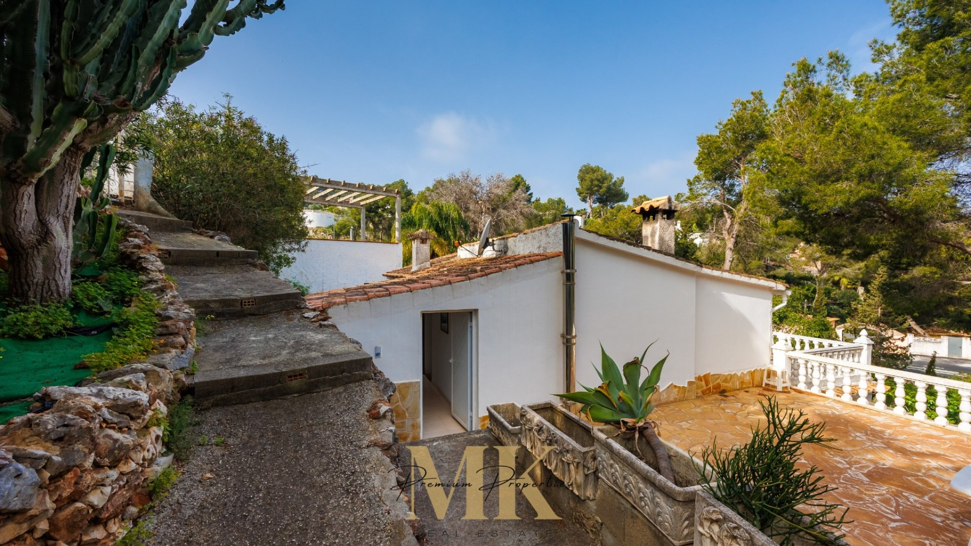 Revente - Villa -
Denia - Montgó
