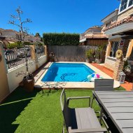 Revente - Villa -
El Raso - Guardamar del Segura
