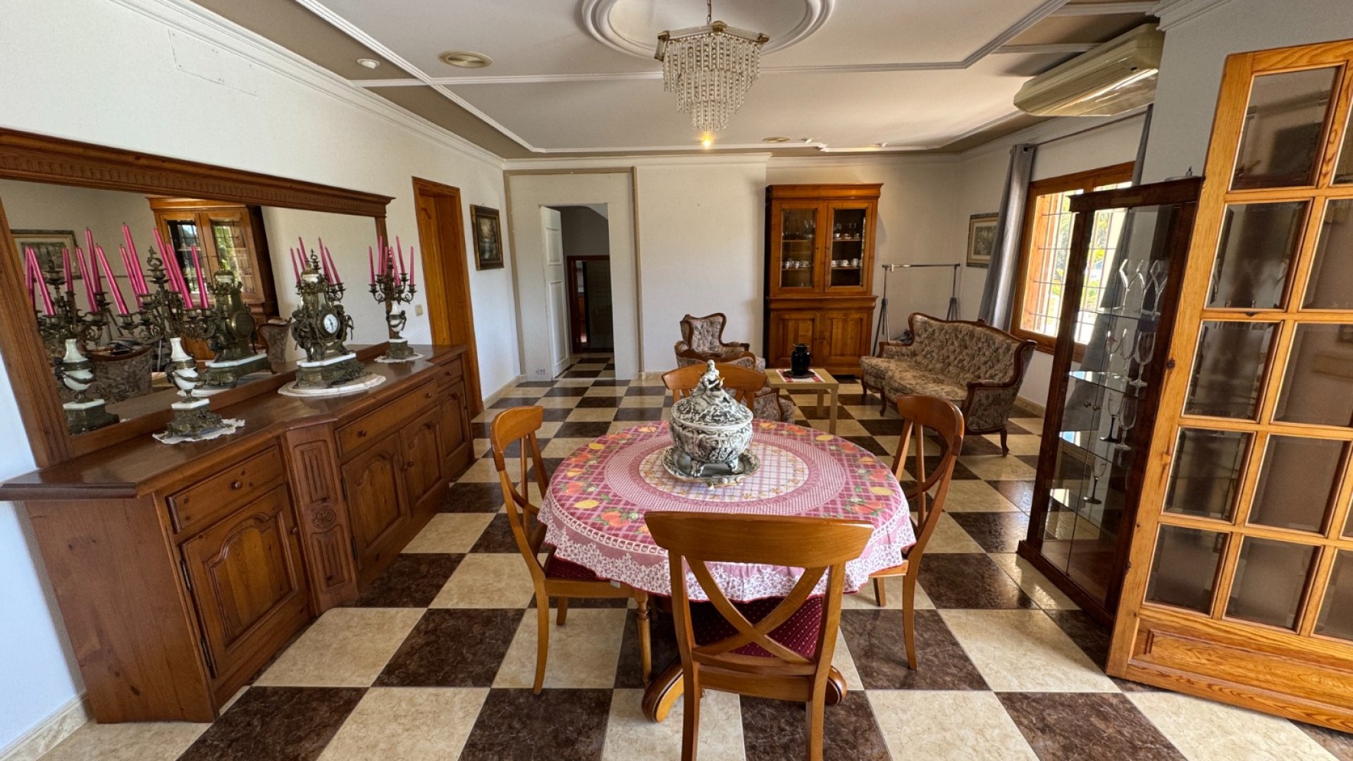Revente - Villa -
Elche - Valverde