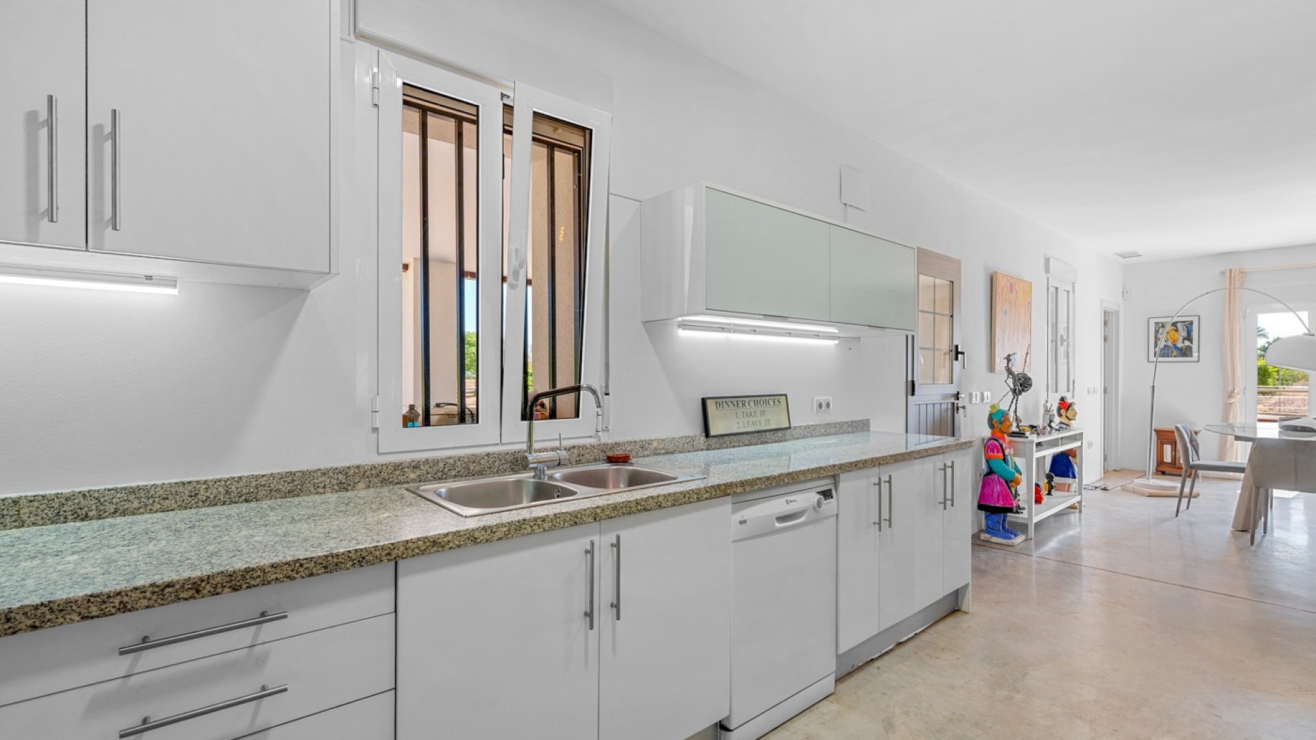 Revente - Villa -
Elche