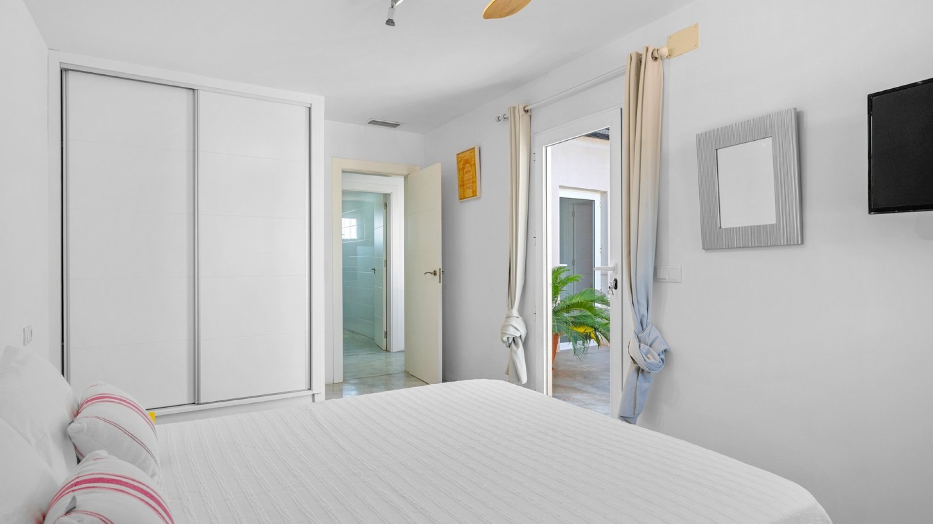 Revente - Villa -
Elche