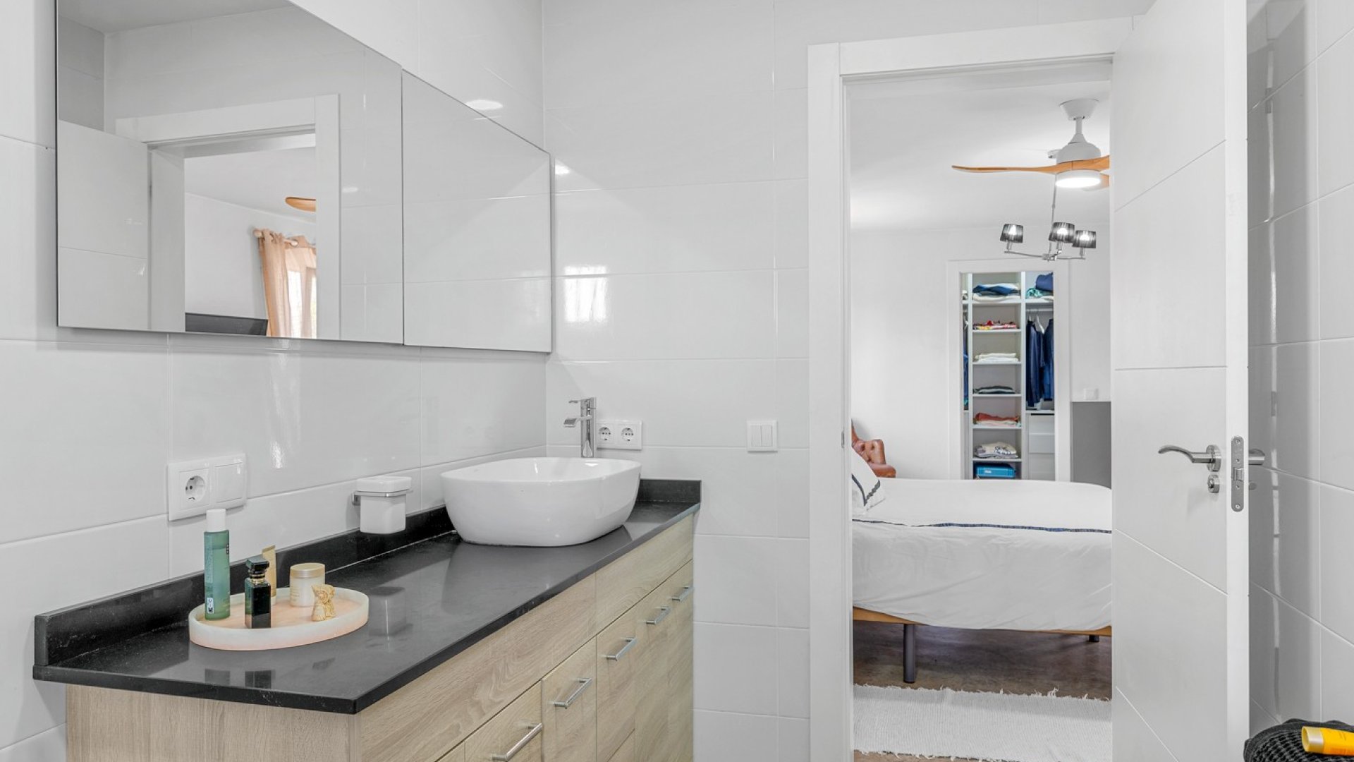 Revente - Villa -
Elche