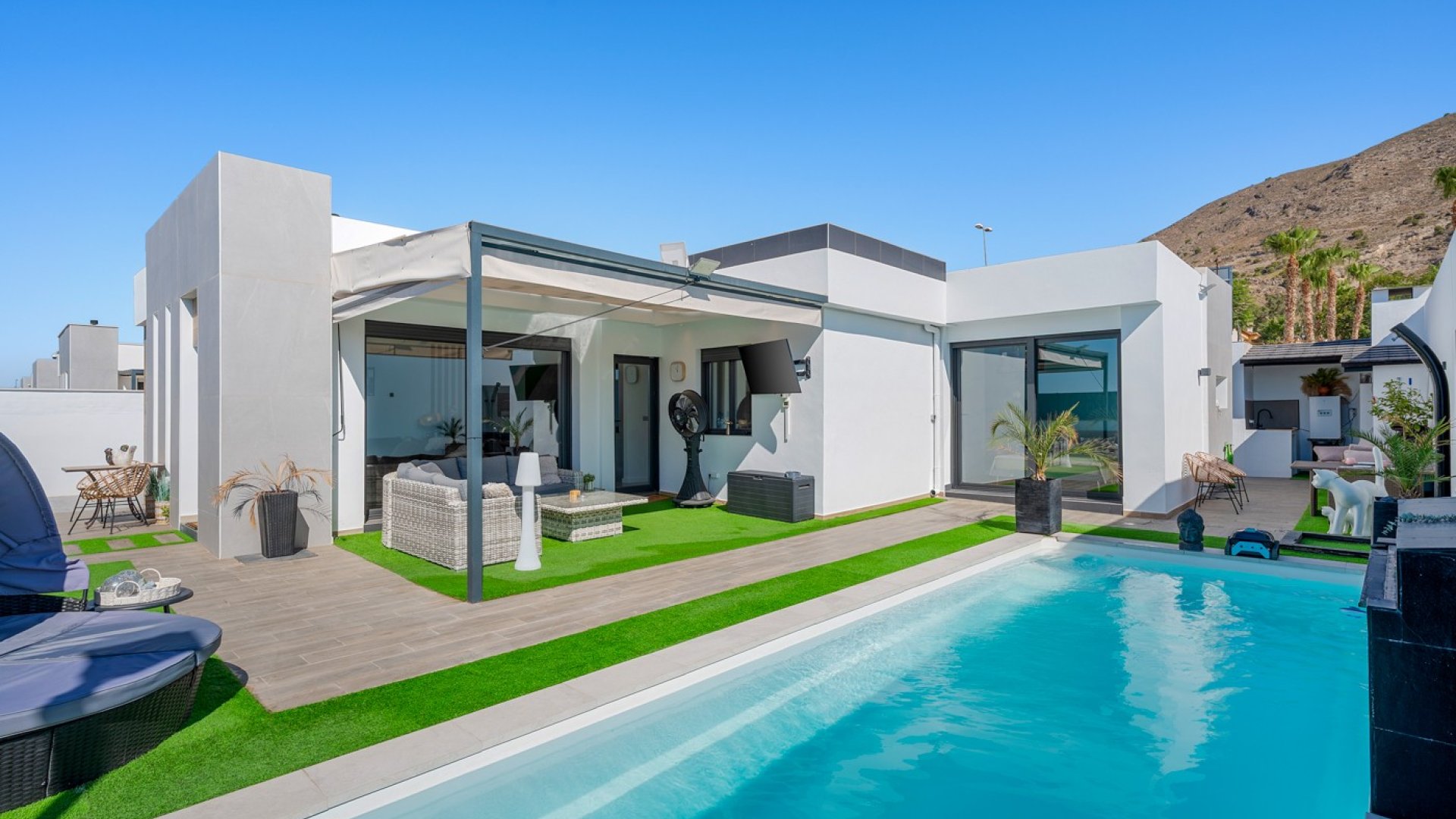 Revente - Villa -
Fortuna - Urbanizacion Las Kalendas