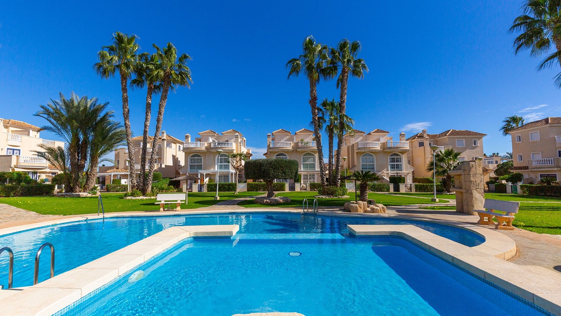 Revente - Villa -
Guardamar del Segura - El Raso