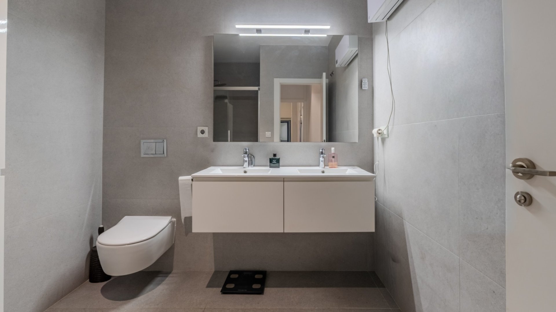 Revente - Villa -
Guardamar del Segura - Urbanizaciones