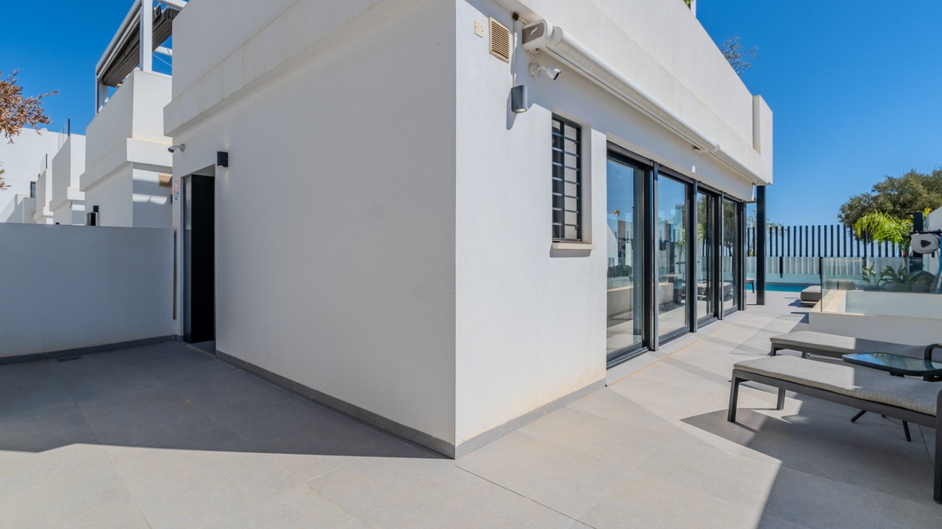Revente - Villa -
Guardamar del Segura - Urbanizaciones