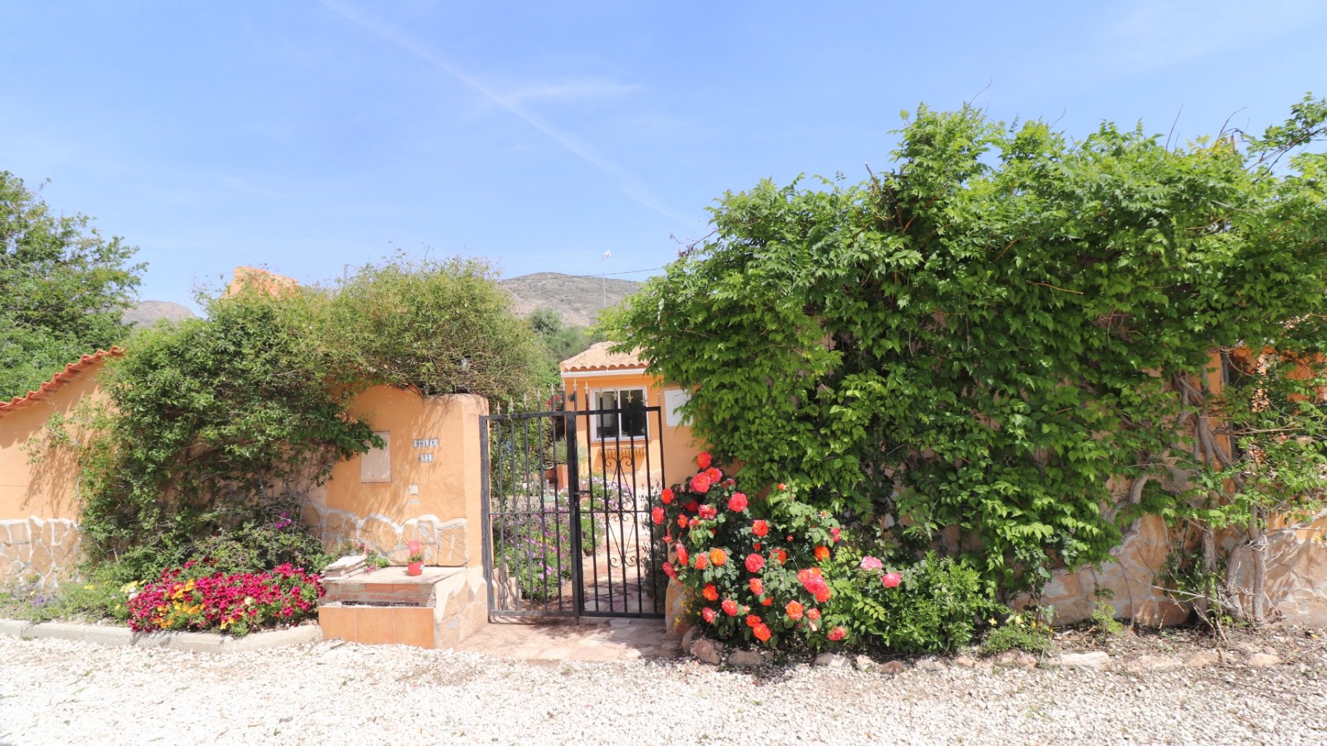 Revente - Villa -
Hondón de las Nieves - La Canalosa