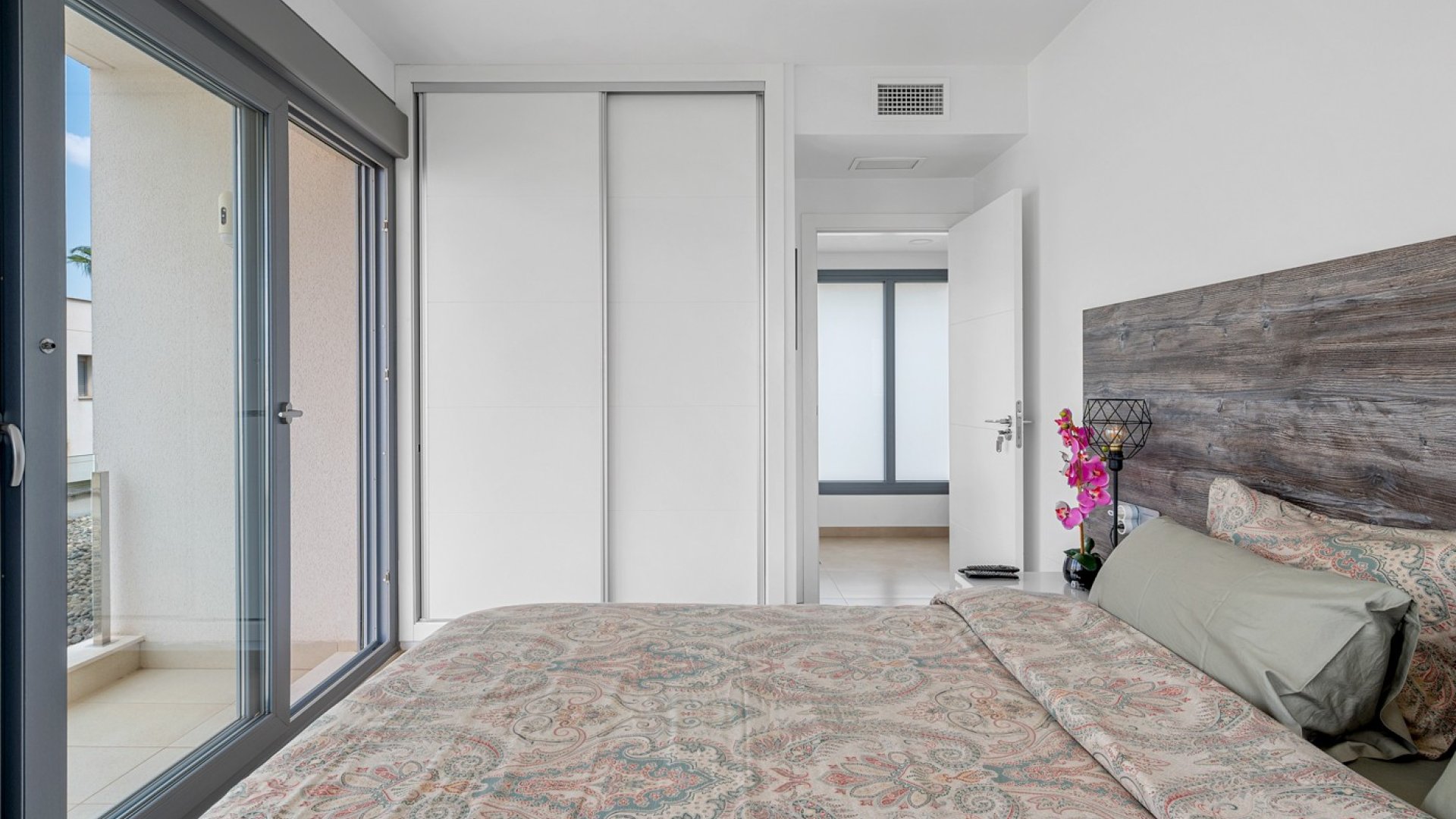 Revente - Villa -
Jacarilla - Vistabella